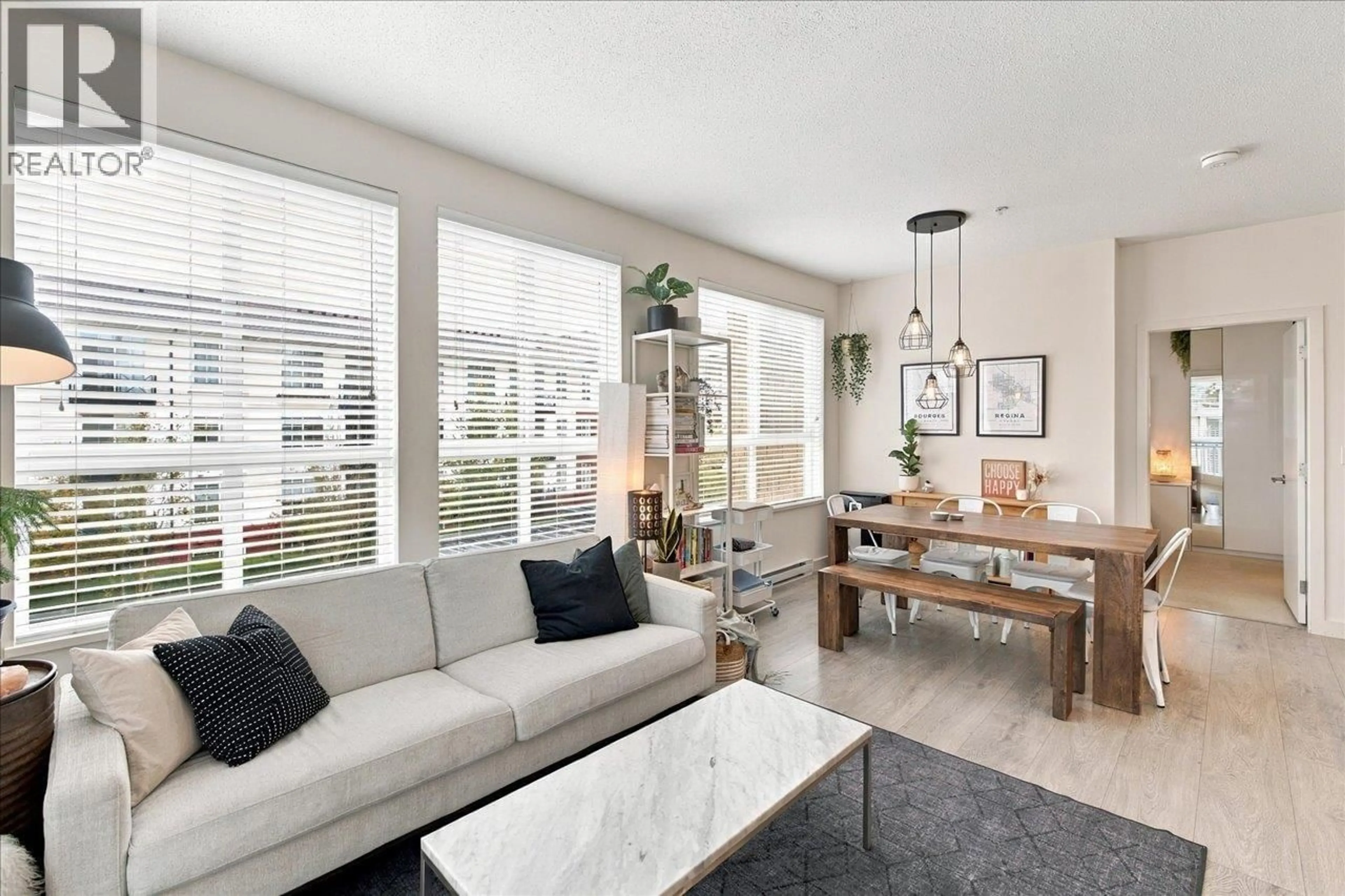 Living room with furniture, unknown for 316 - 611 REGAN AVENUE, Coquitlam British Columbia V3J0E5