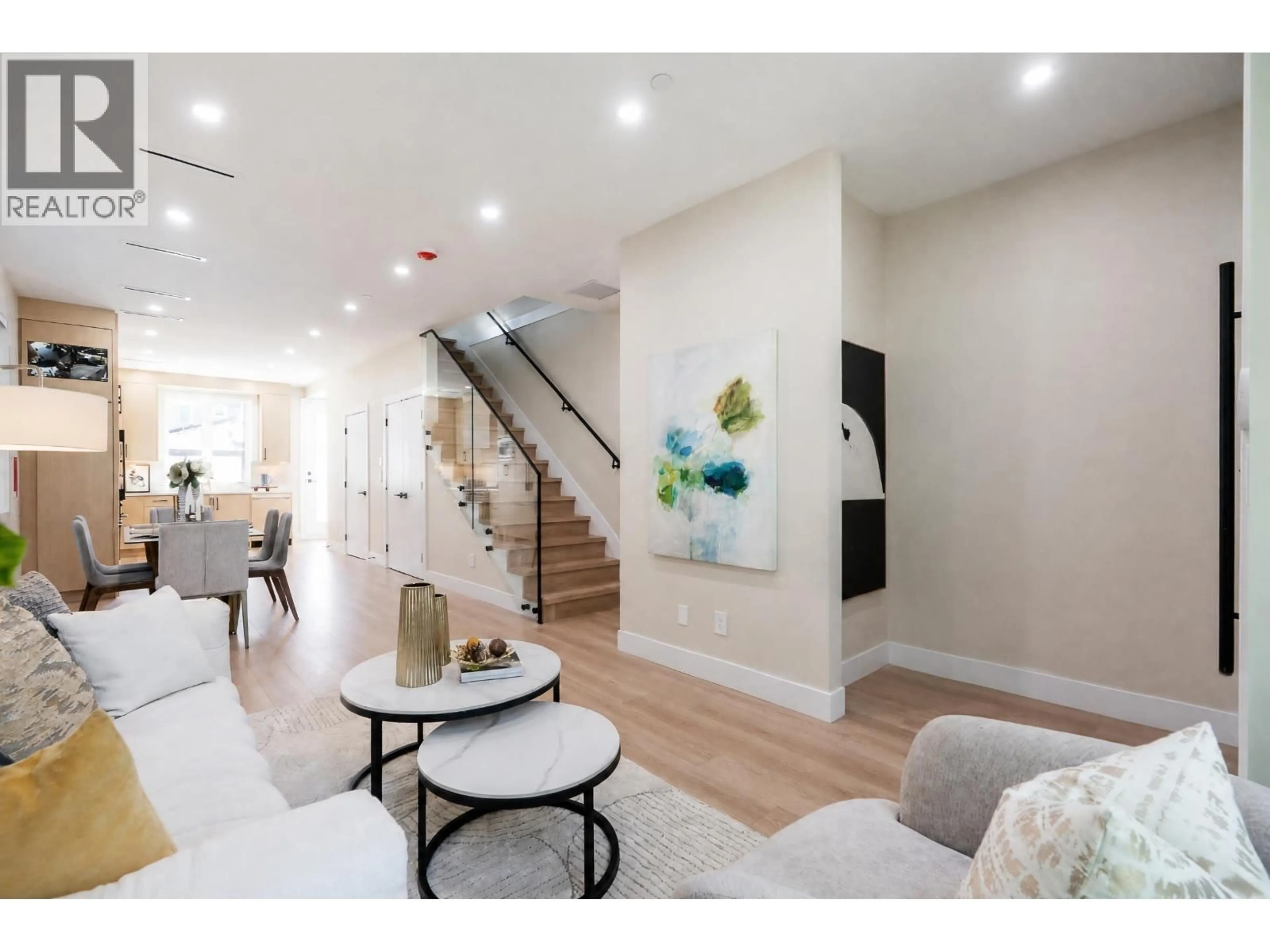 Unknown for 2828 CHEYENNE AVENUE, Vancouver British Columbia V5R4R6