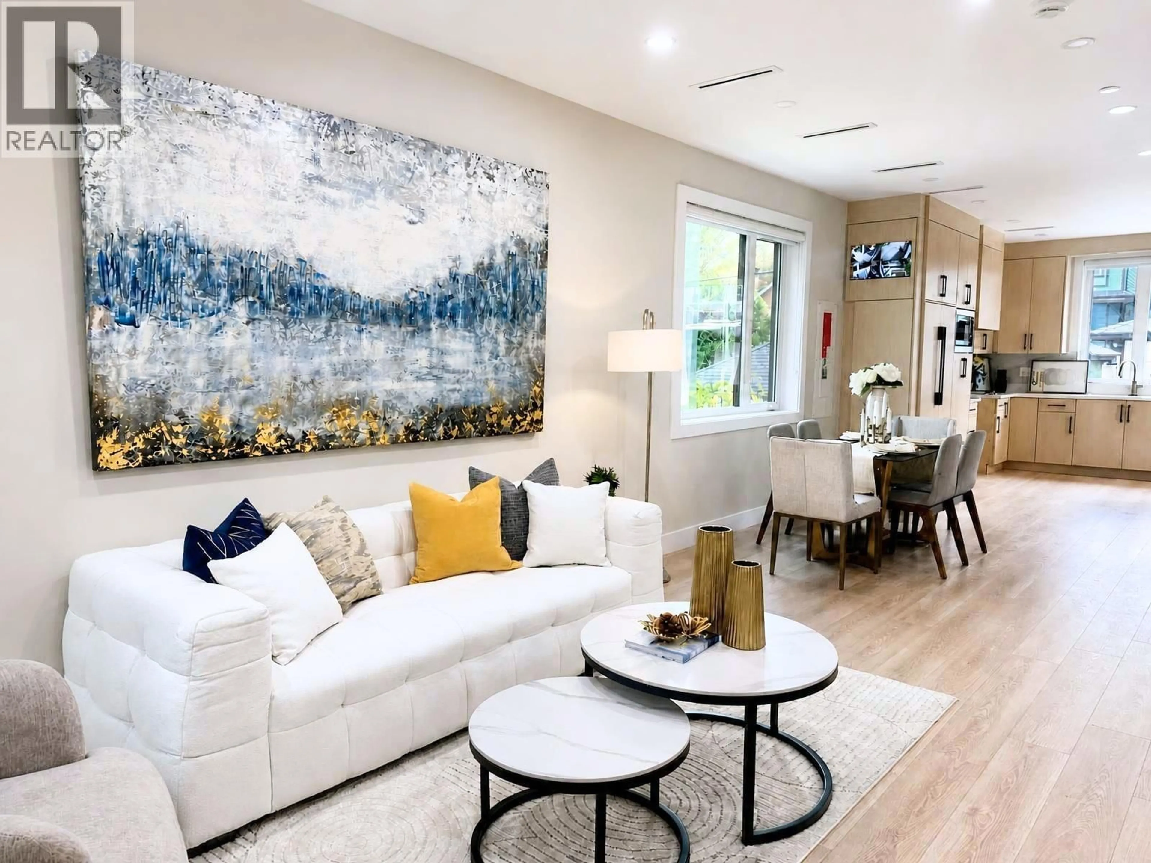 Living room with furniture, unknown for 2828 CHEYENNE AVENUE, Vancouver British Columbia V5R4R6