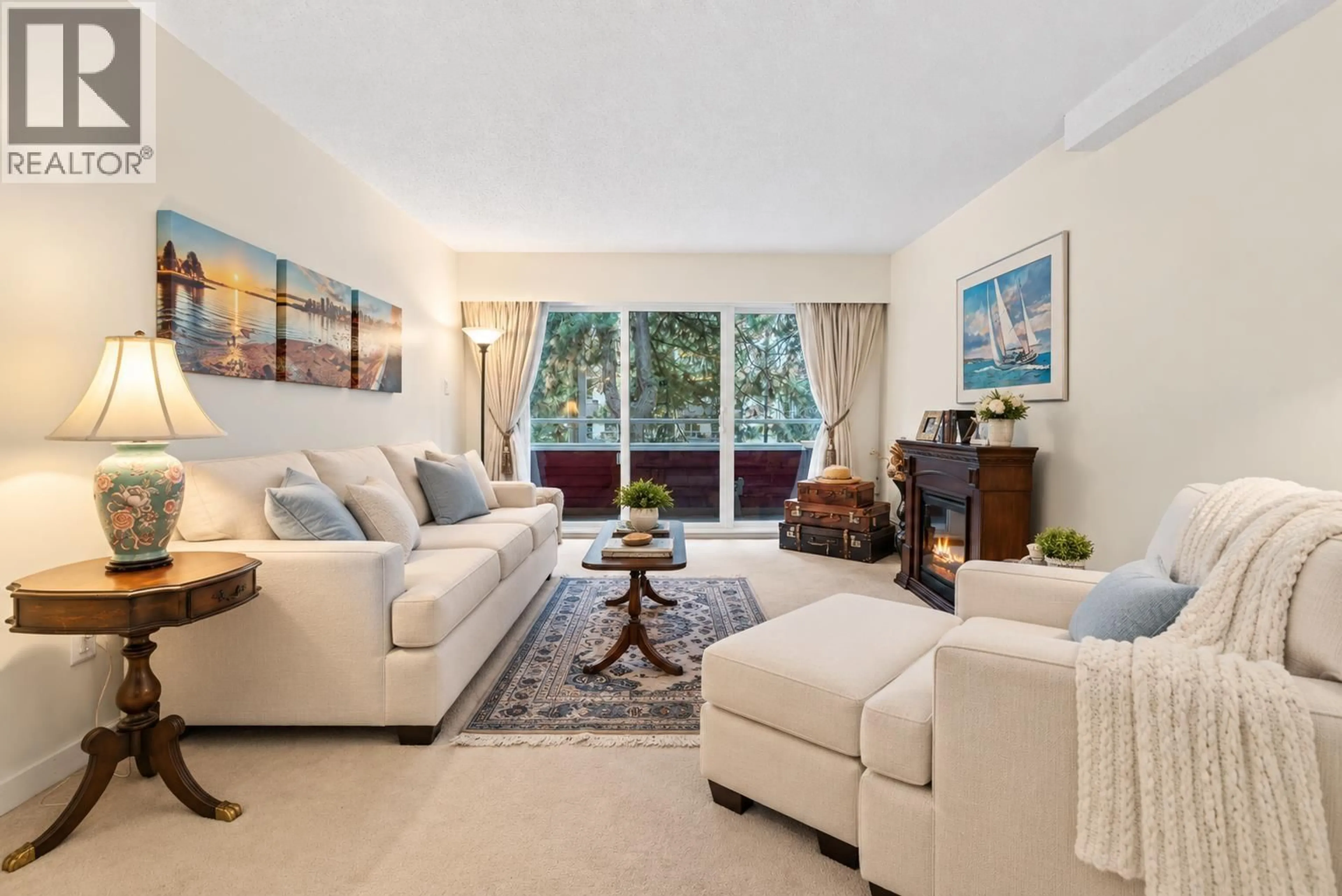 Living room with furniture, unknown for 206 - 250 1ST STREET, North Vancouver British Columbia V7M1B4