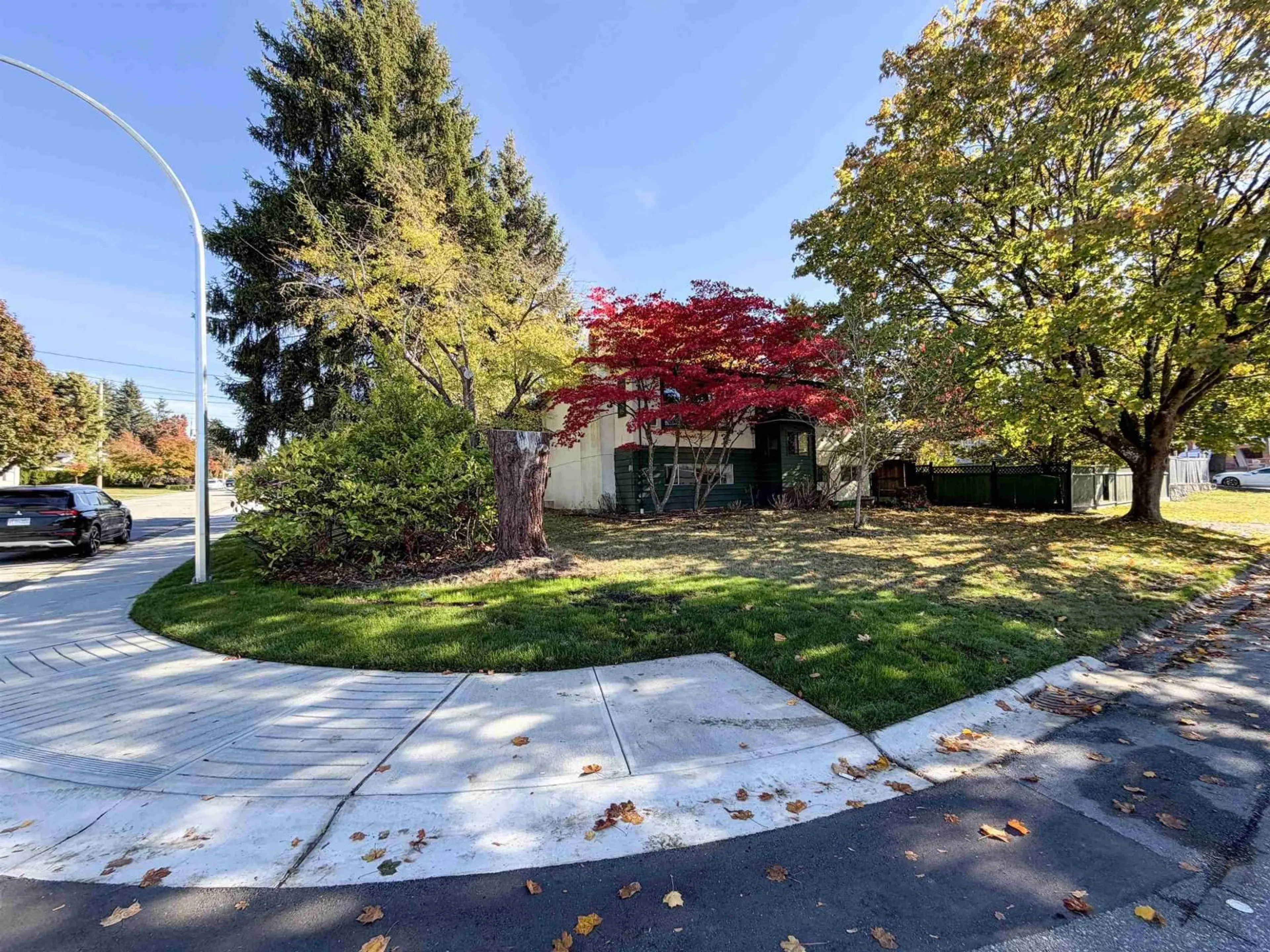 A pic from outside/outdoor area/front of a property/back of a property/a pic from drone, street for 8930 113A STREET, Delta British Columbia V4C5C3
