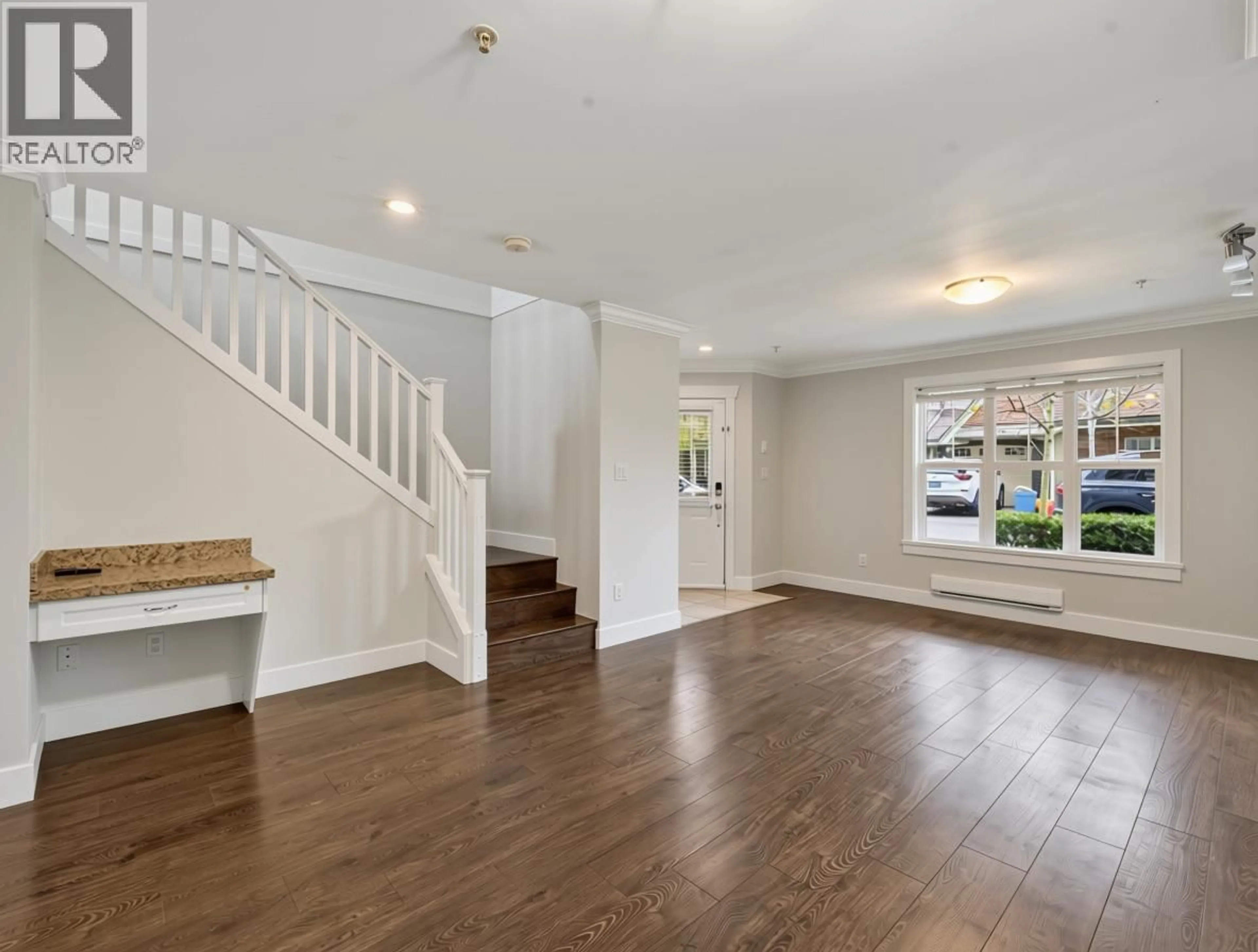 Indoor entryway for 34 - 22977 116 AVENUE, Maple Ridge British Columbia V2X9A8