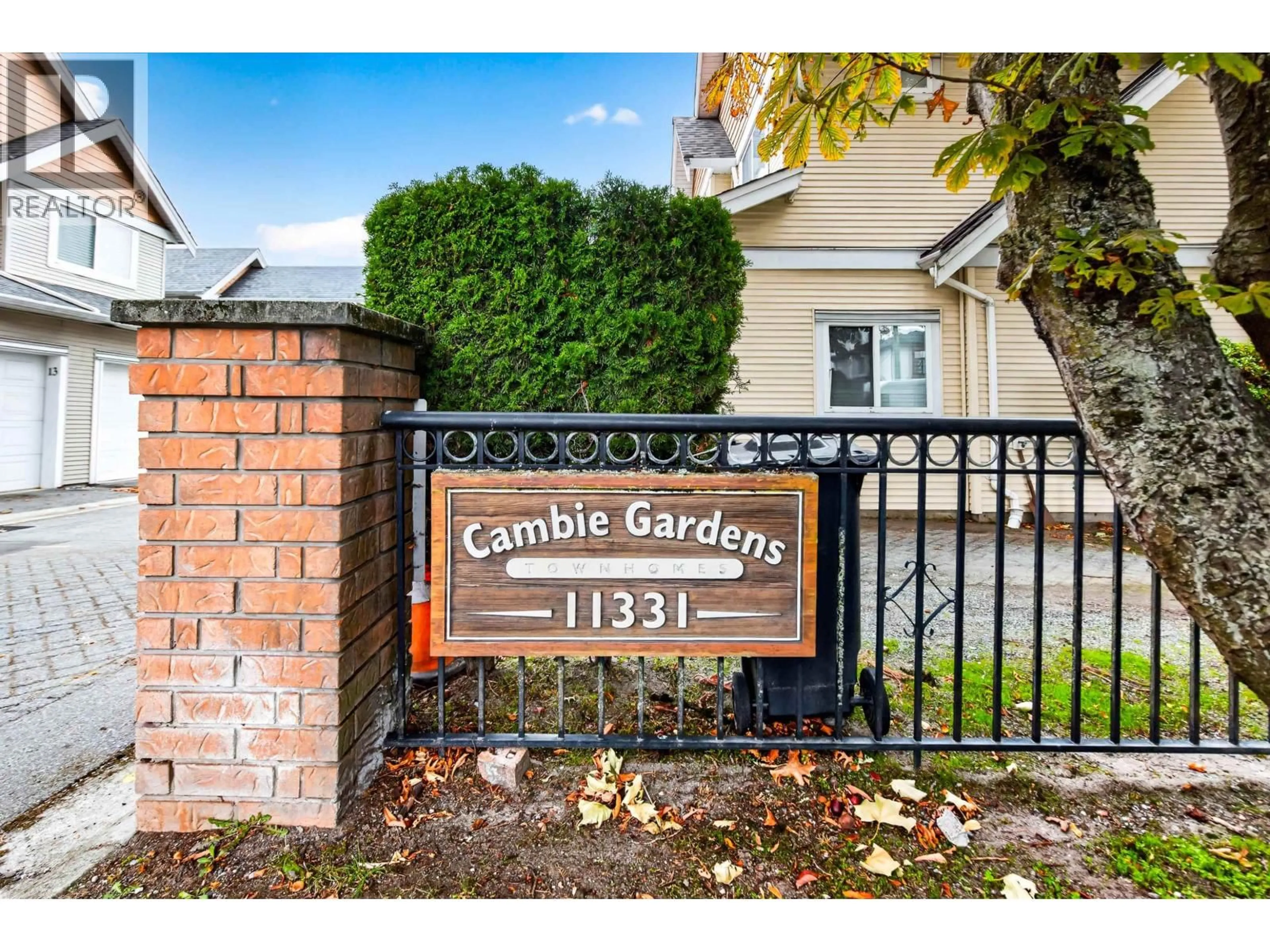 Indoor entryway for 1 - 11331 CAMBIE ROAD, Richmond British Columbia V6X1L3