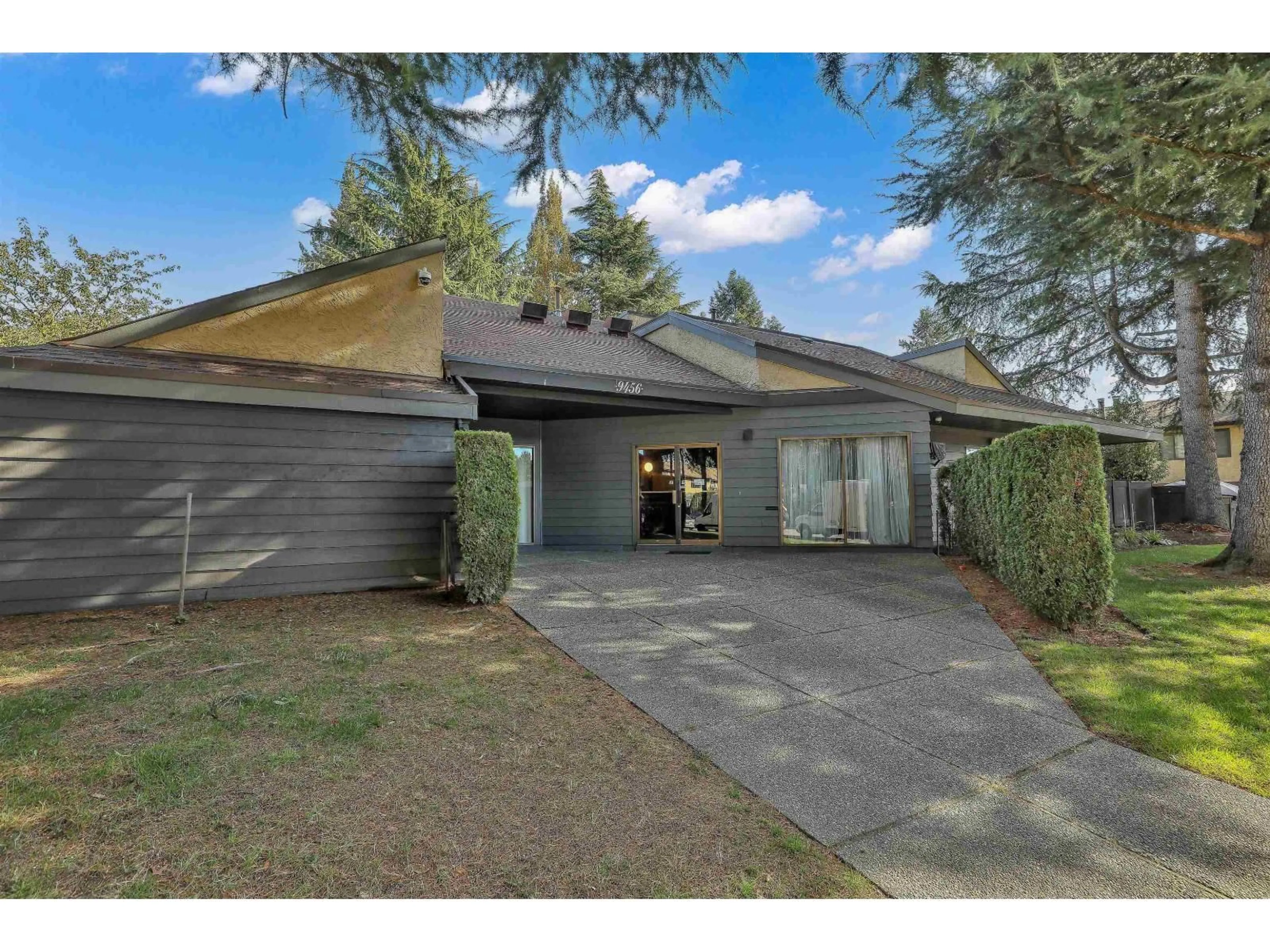 A pic from outside/outdoor area/front of a property/back of a property/a pic from drone, street for 227 - 9460 PRINCE CHARLES BOULEVARD, Surrey British Columbia V3V1S6
