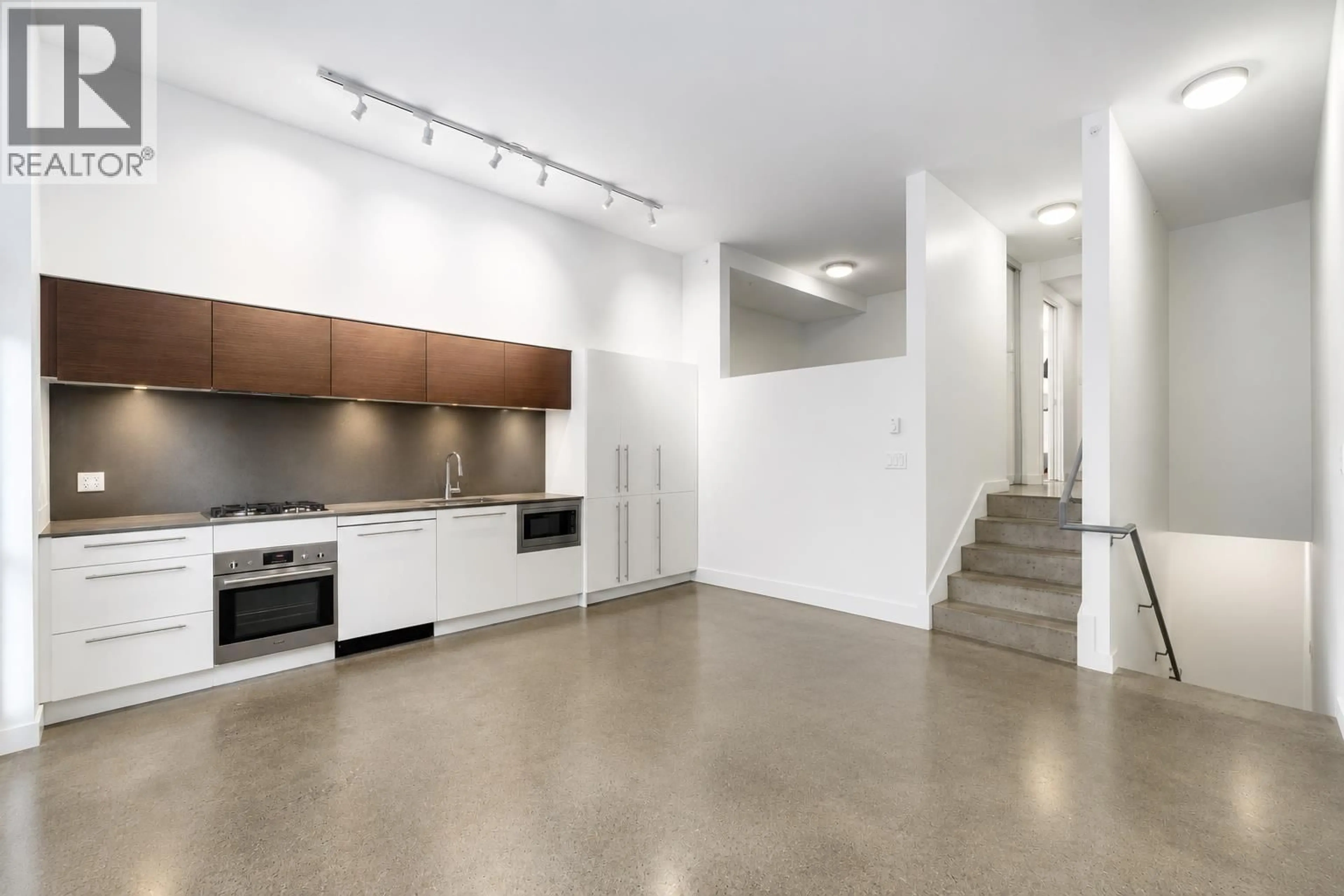 Unknown for 208 - 150 CORDOVA STREET, Vancouver British Columbia V6A0E7