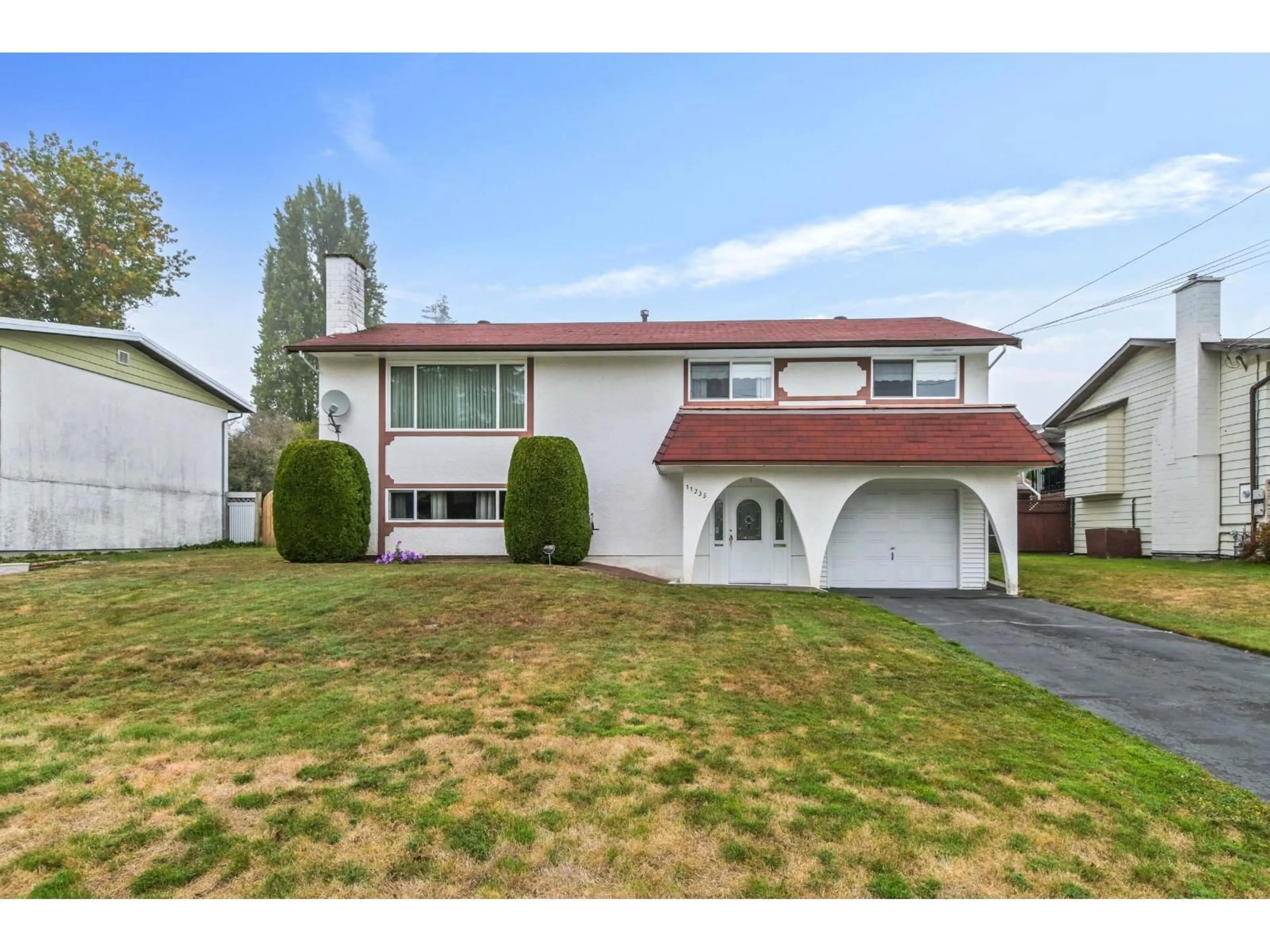 Home with vinyl exterior material, street for 11235 78A AVENUE, Delta British Columbia V4C1P4