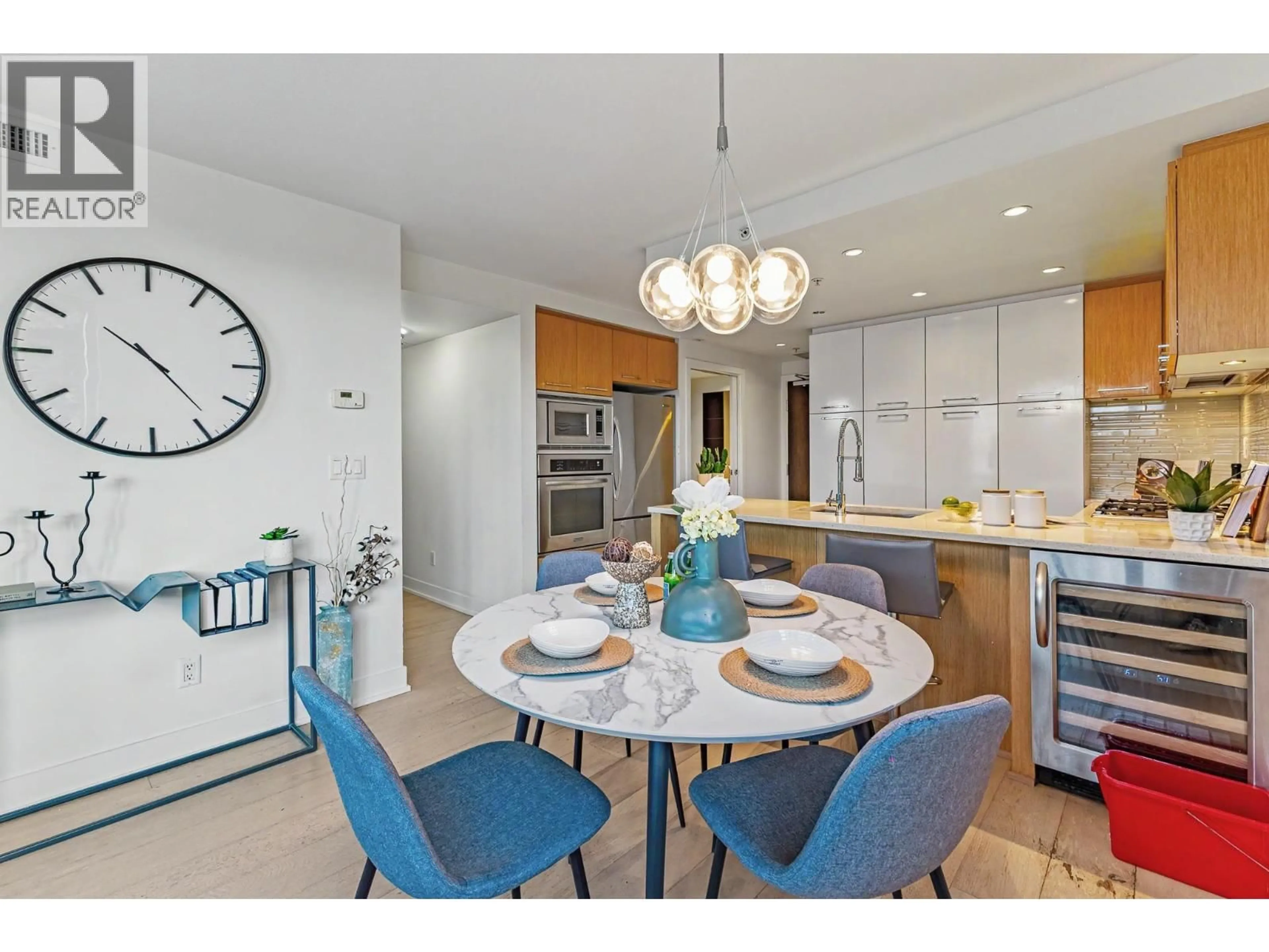 Open concept kitchen, ceramic/tile floor for 207 - 1680 4TH AVENUE, Vancouver British Columbia V6J0B7