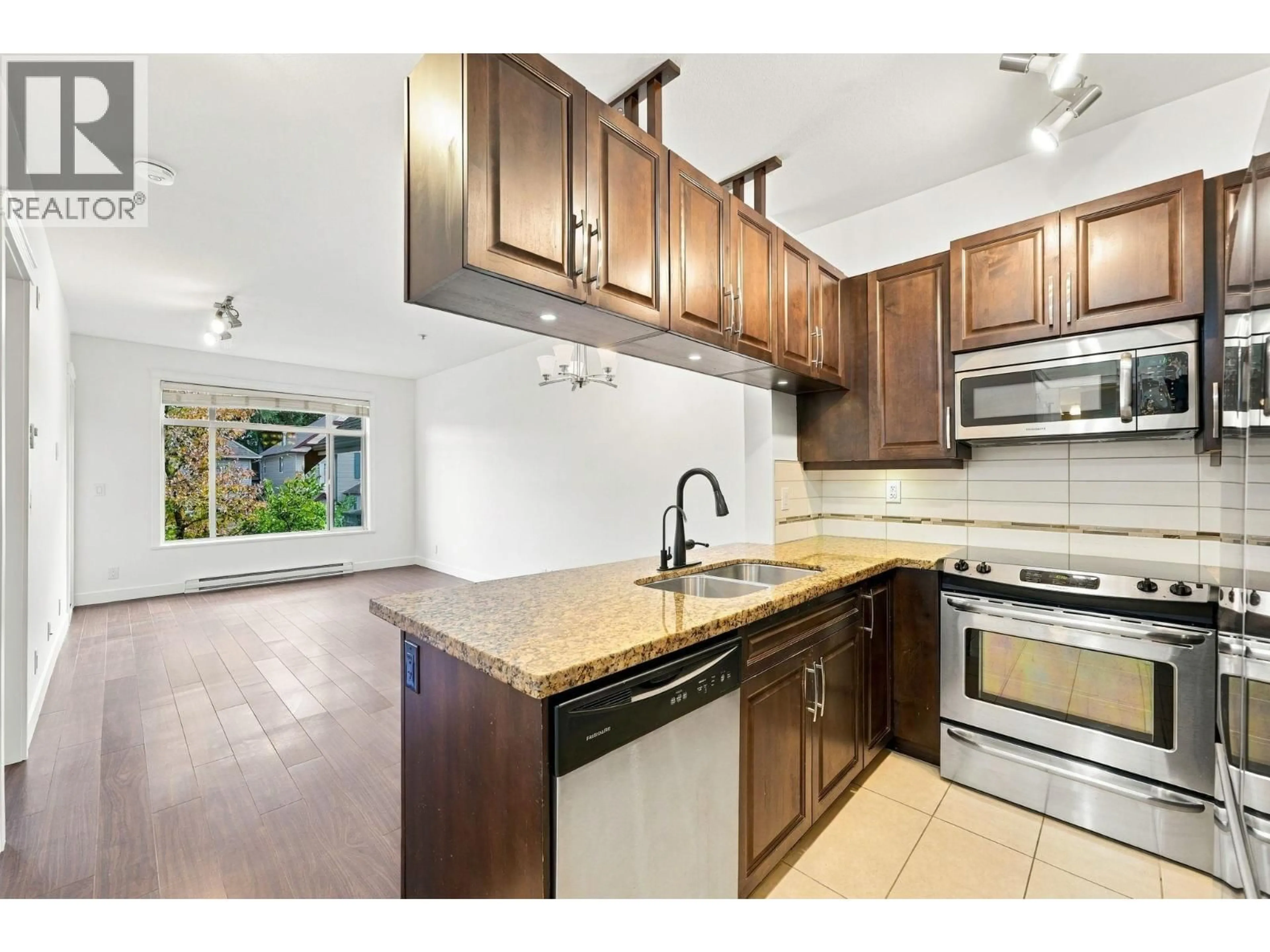 Unknown for 212 - 12525 190A STREET, Pitt Meadows British Columbia V3Y0E1