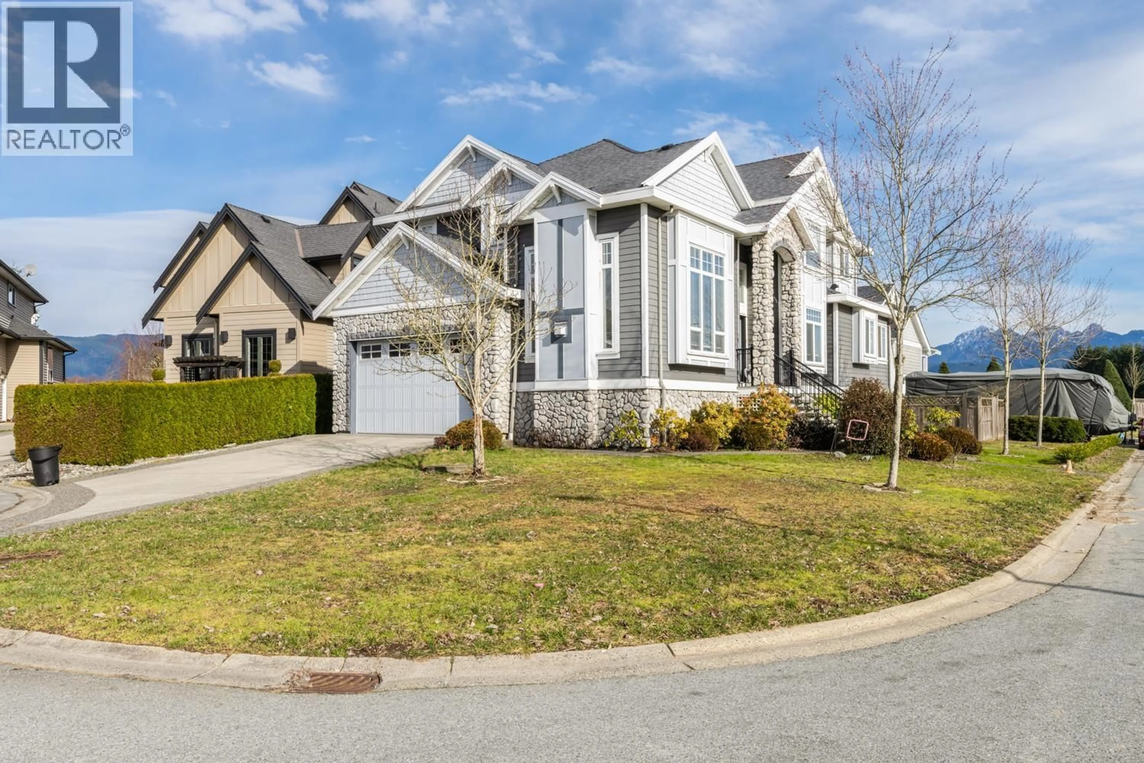 Home with vinyl exterior material, street for 12493 DAVENPORT DRIVE, Maple Ridge British Columbia V2X8X2
