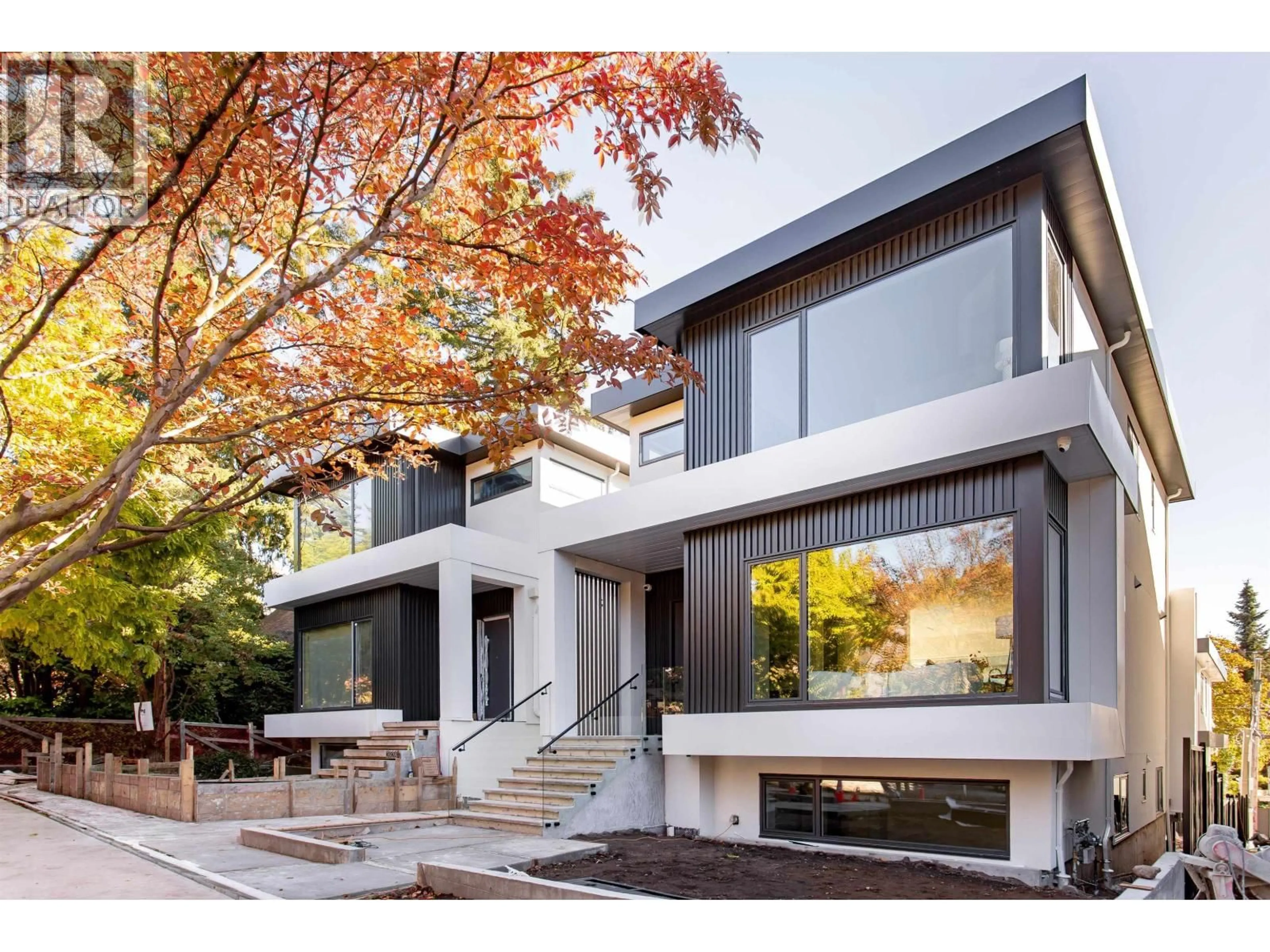 Unknown for 3924 33RD AVENUE, Vancouver British Columbia V6N2H8