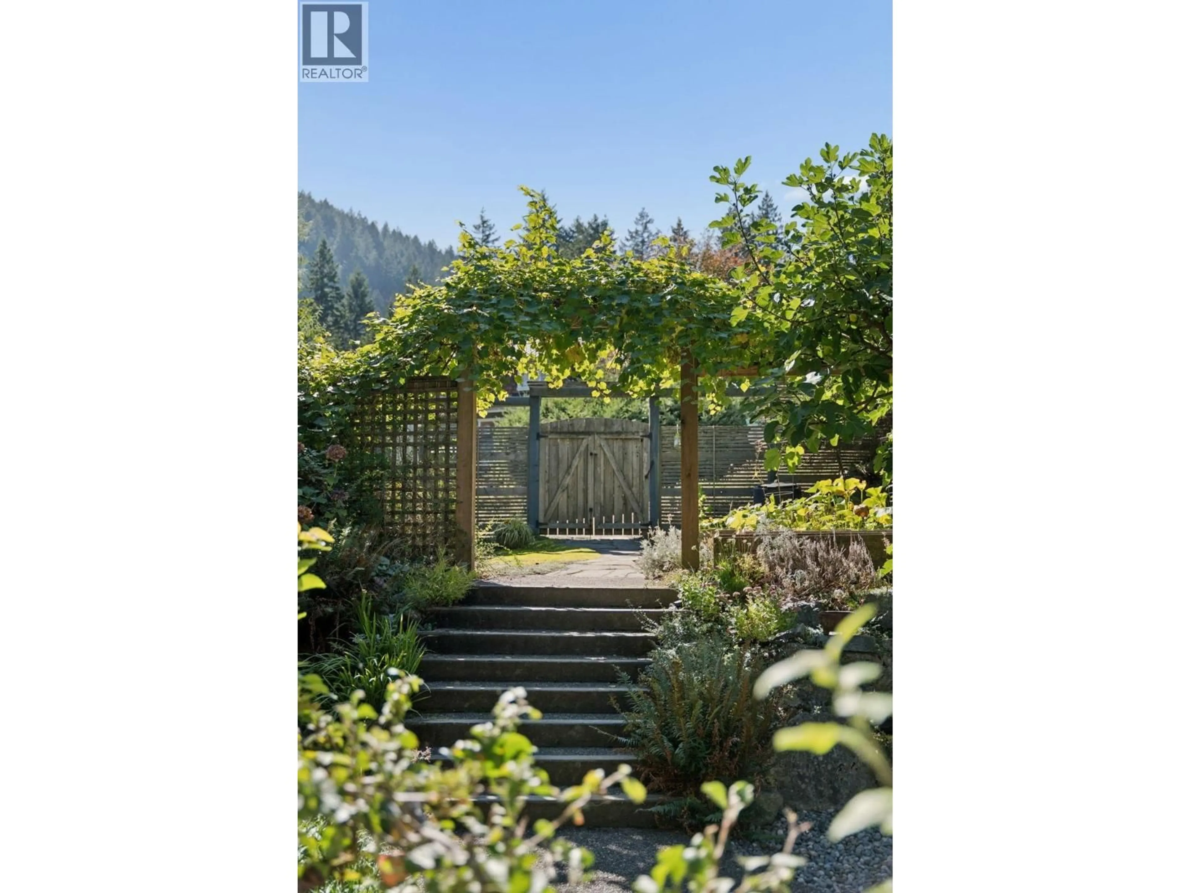 Unknown for 965 VILLAGE DRIVE, Bowen Island British Columbia V0N1G1
