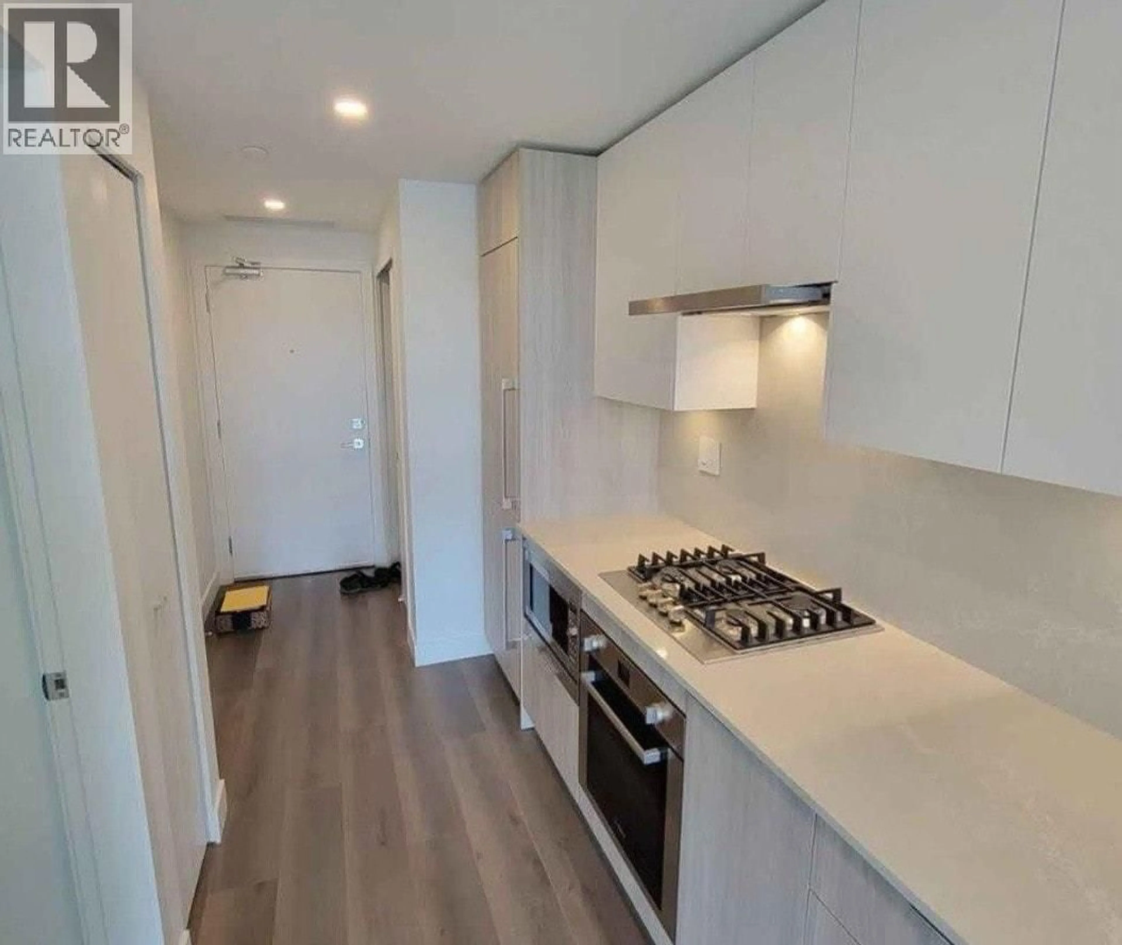 Standard kitchen, unknown for 1008 - 901 LOUGHEED HIGHWAY, Coquitlam British Columbia V3K3T3