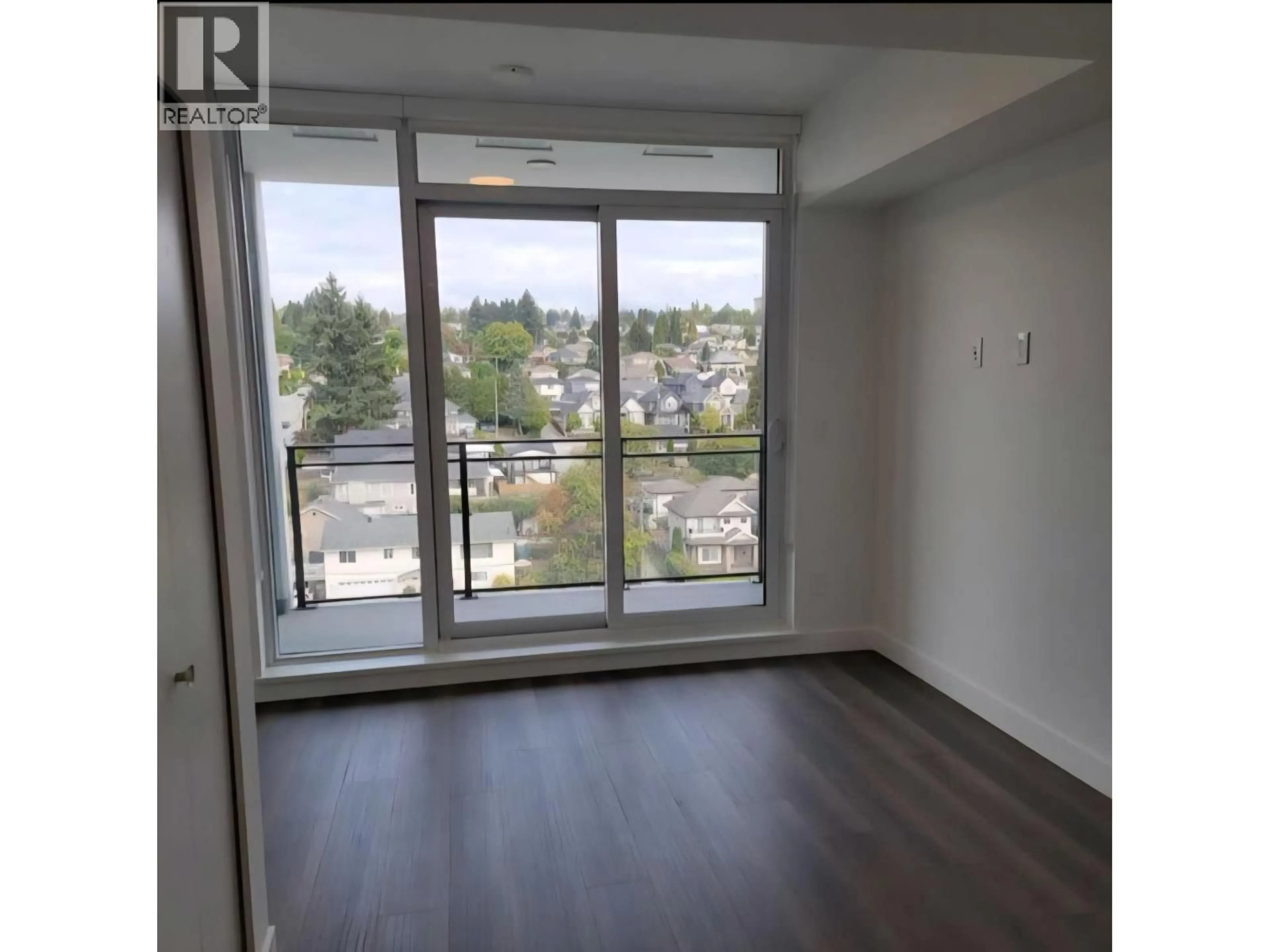 A pic of a room for 1008 - 901 LOUGHEED HIGHWAY, Coquitlam British Columbia V3K3T3