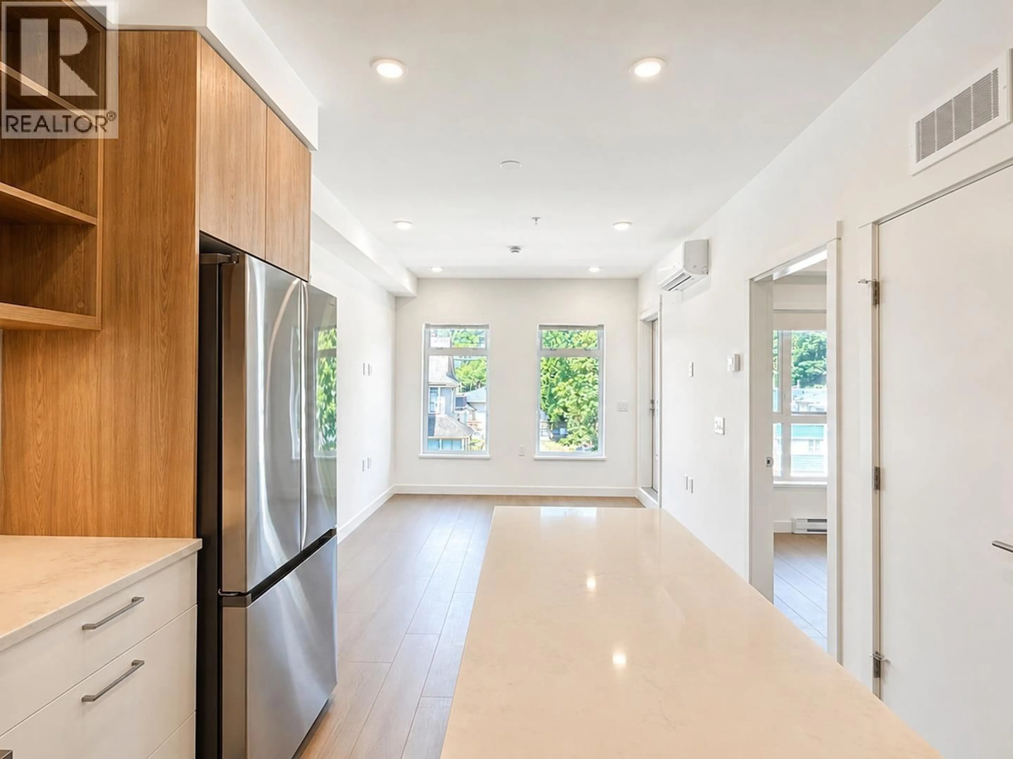 Open concept kitchen, unknown for 408 - 82 FIRST STREET, New Westminster British Columbia V3L0L8