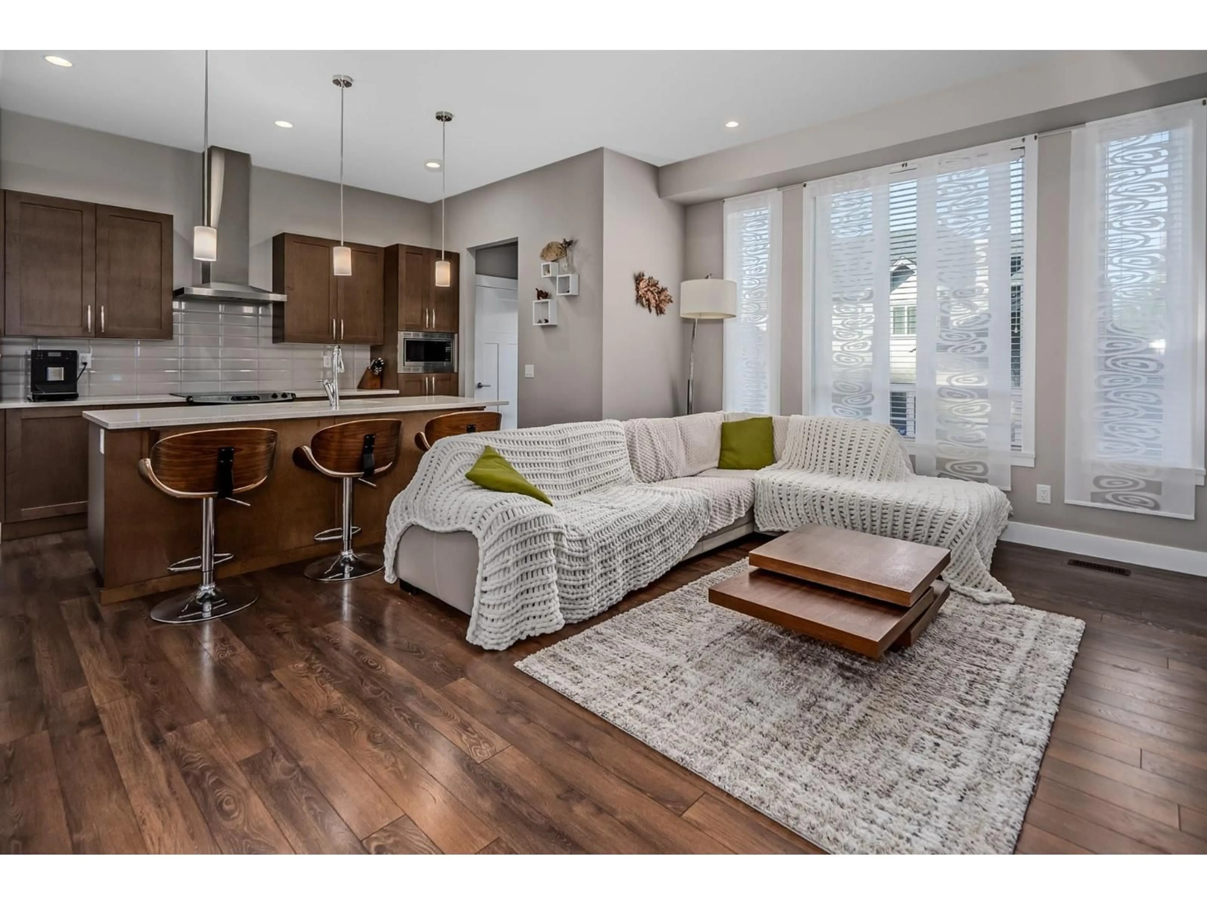 Unknown for 20499 82 AVENUE, Langley British Columbia V2Y0S3