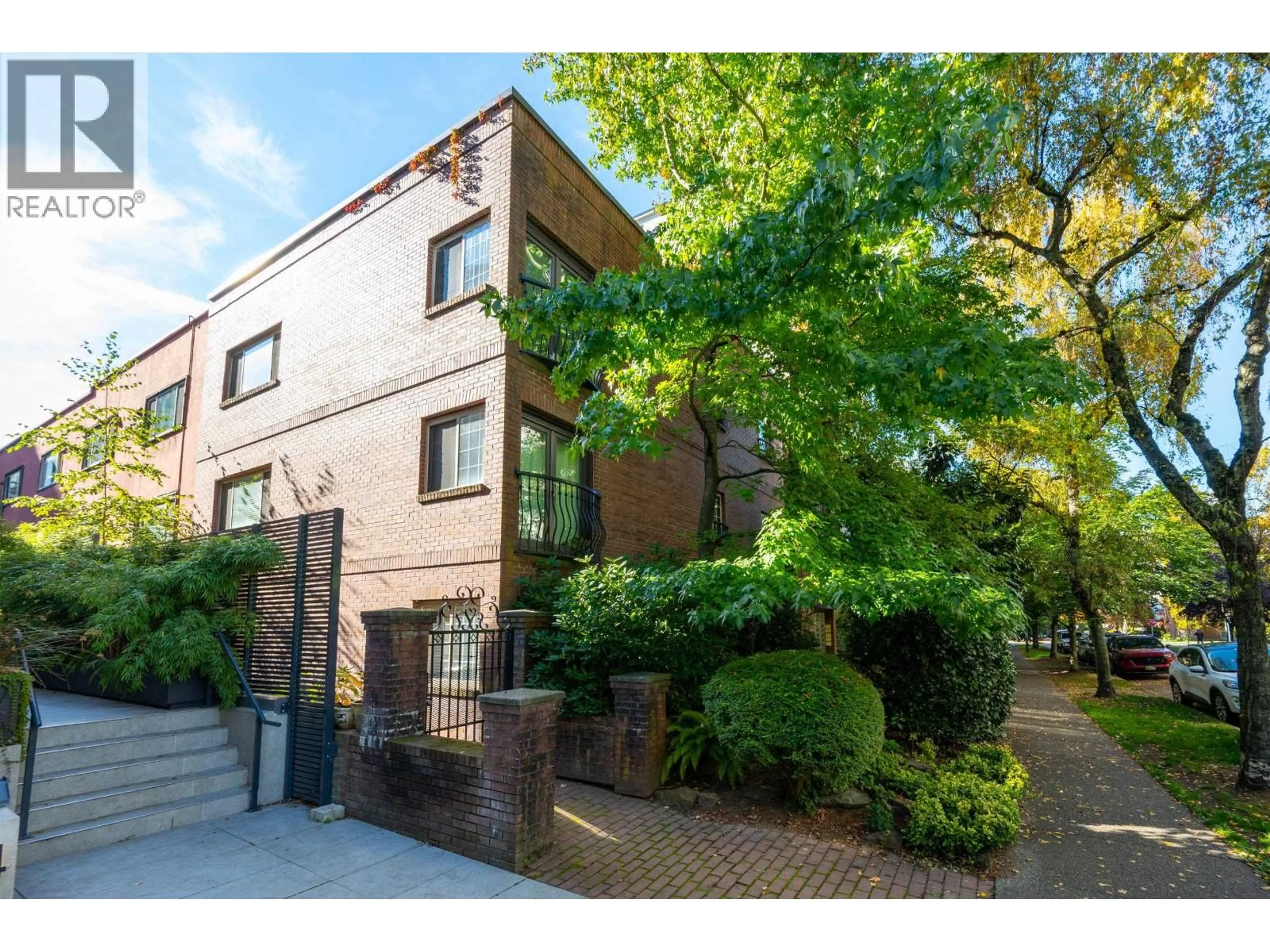 Unknown for 104 - 1940 BARCLAY STREET, Vancouver British Columbia V6G1L3