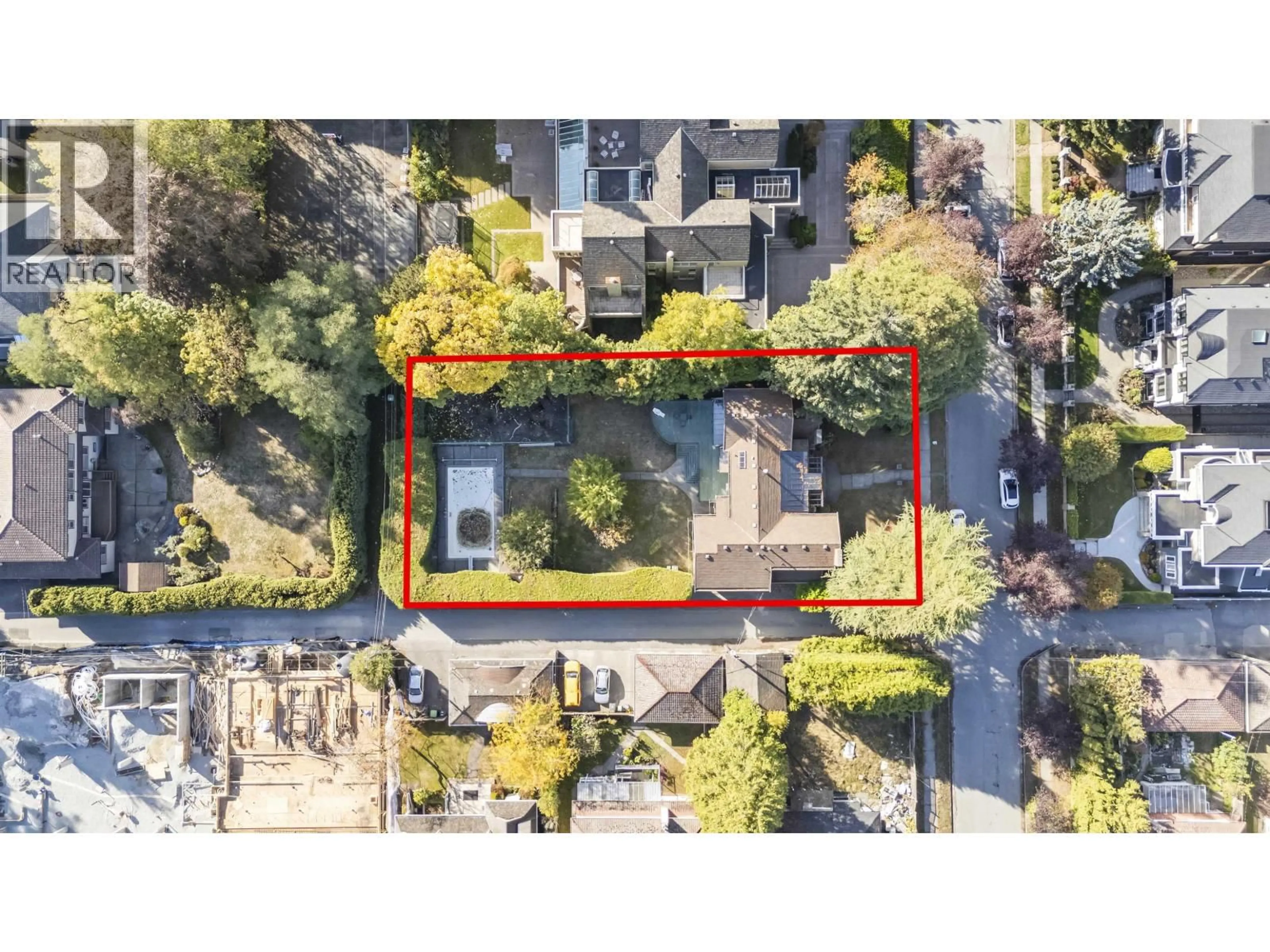A pic from outside/outdoor area/front of a property/back of a property/a pic from drone, street for 1052 53RD AVENUE, Vancouver British Columbia V6P1K7