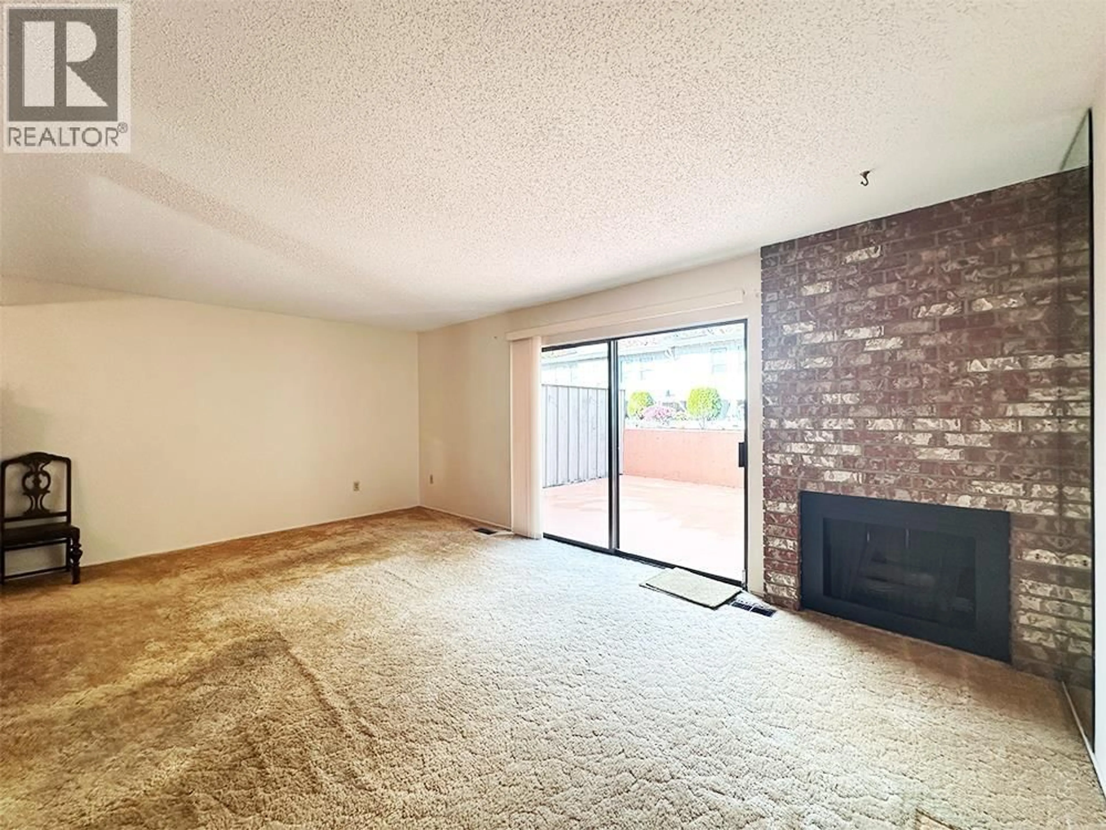A pic of a room for 20 - 3150 58TH AVENUE, Vancouver British Columbia V5S3S9
