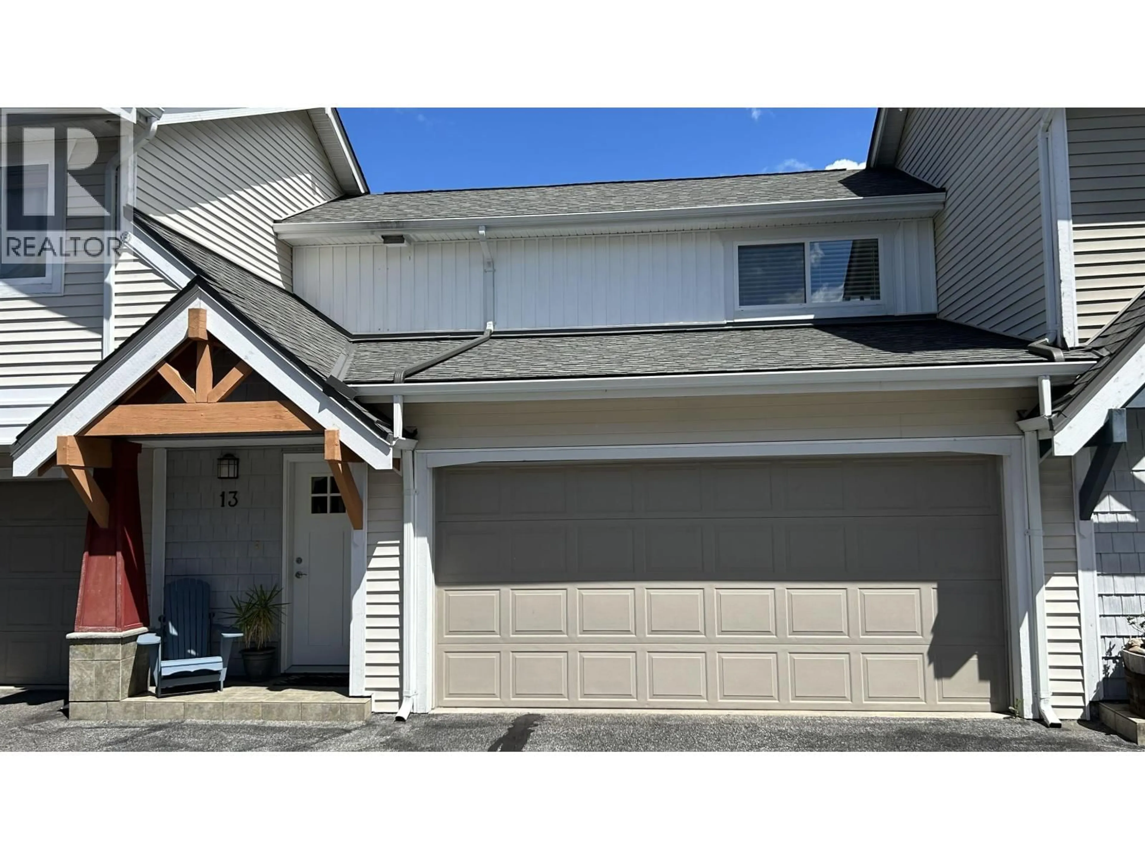 Home with vinyl exterior material, street for 13 - 1821 WILLOW CRESCENT, Squamish British Columbia V8B0L9
