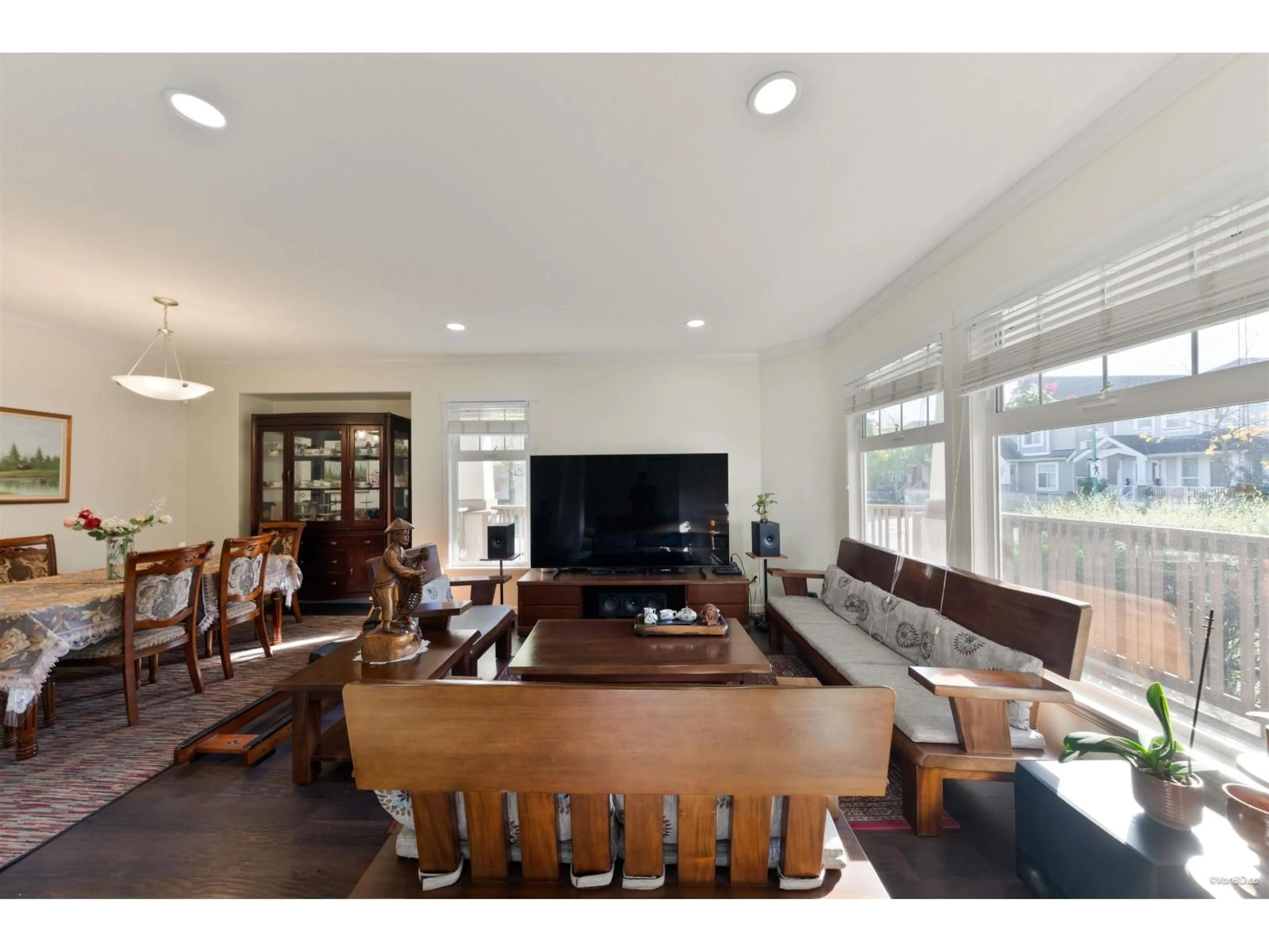 Living room with furniture, unknown for 19099 68 AVENUE, Surrey British Columbia V4N5P3