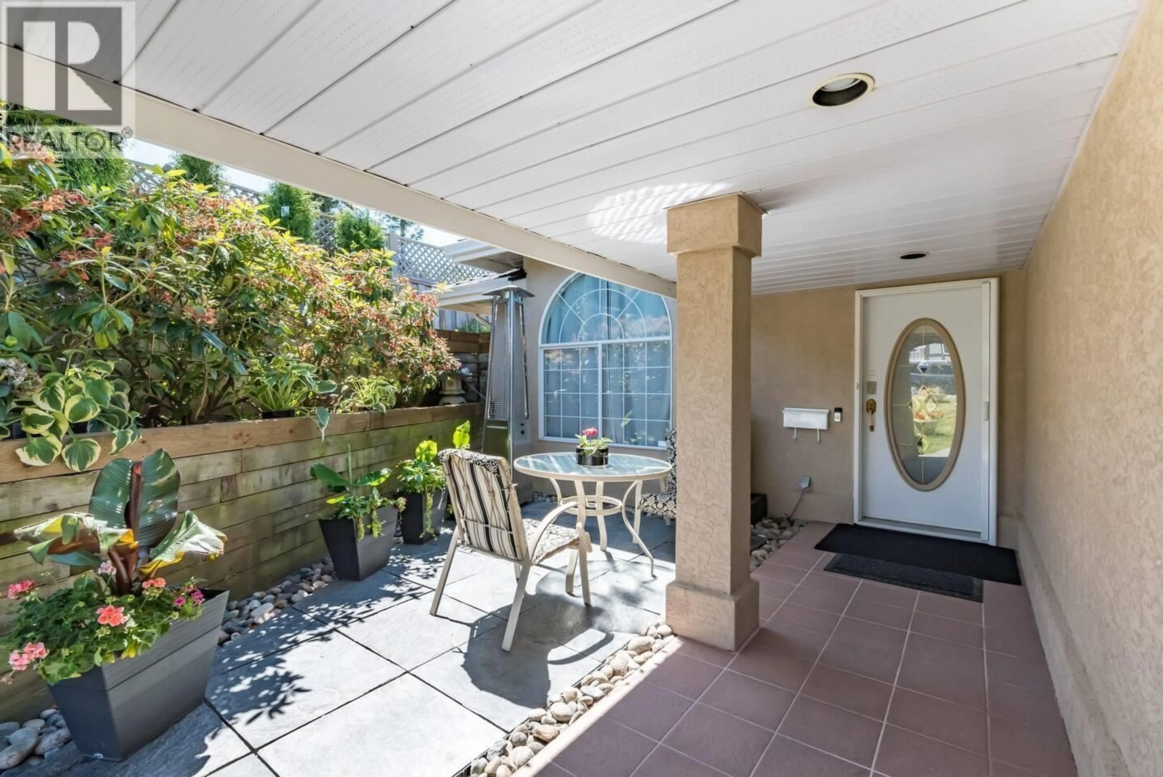 Patio, street for 1641 53A STREET, Delta British Columbia V4M3G3
