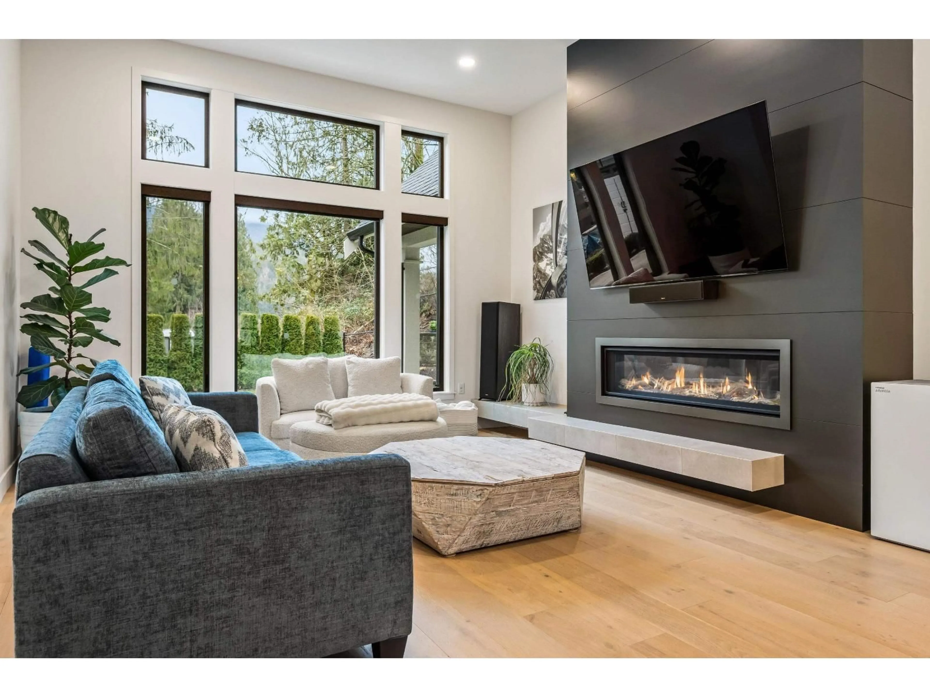 Home theater for 52810 BUNKER ROAD, Chilliwack British Columbia V0X1X1