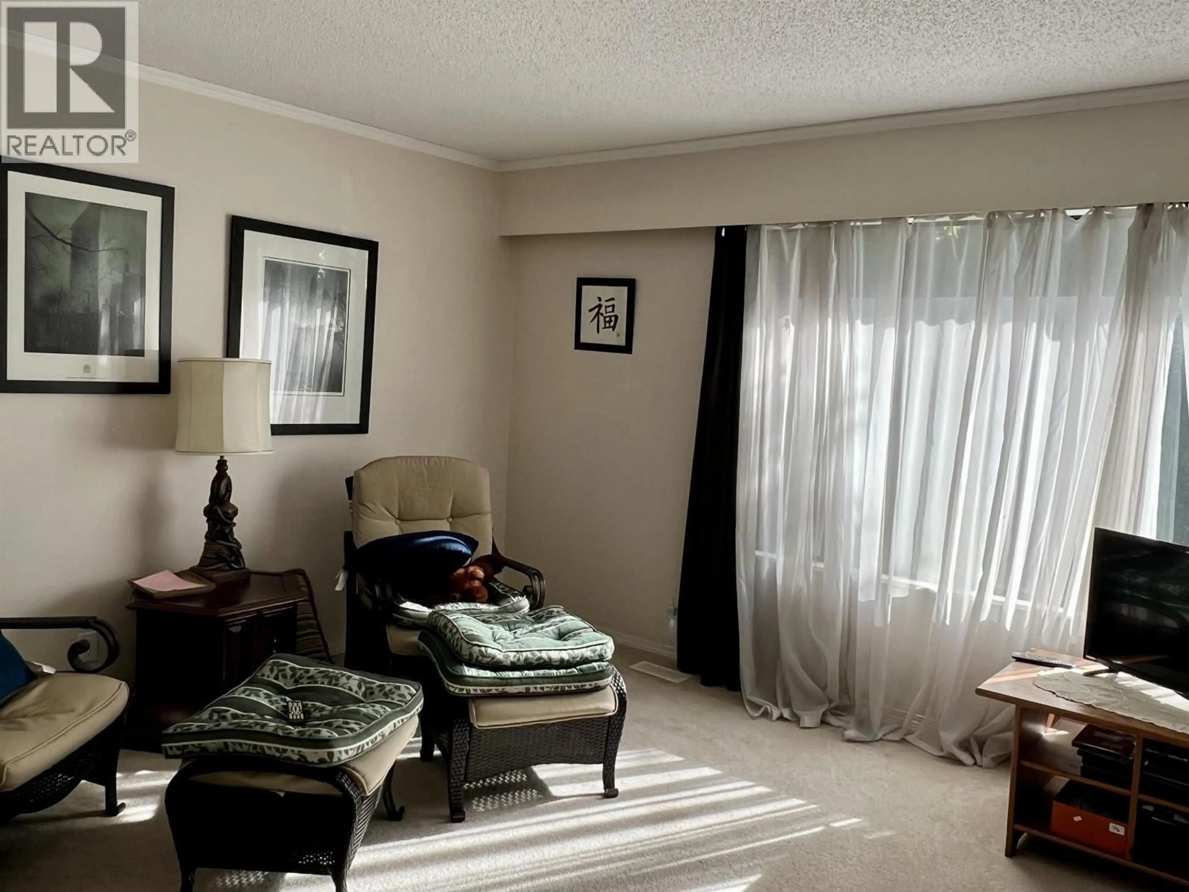 A pic of a room for 2253 CENTRAL AVENUE, Port Coquitlam British Columbia V3C1V7