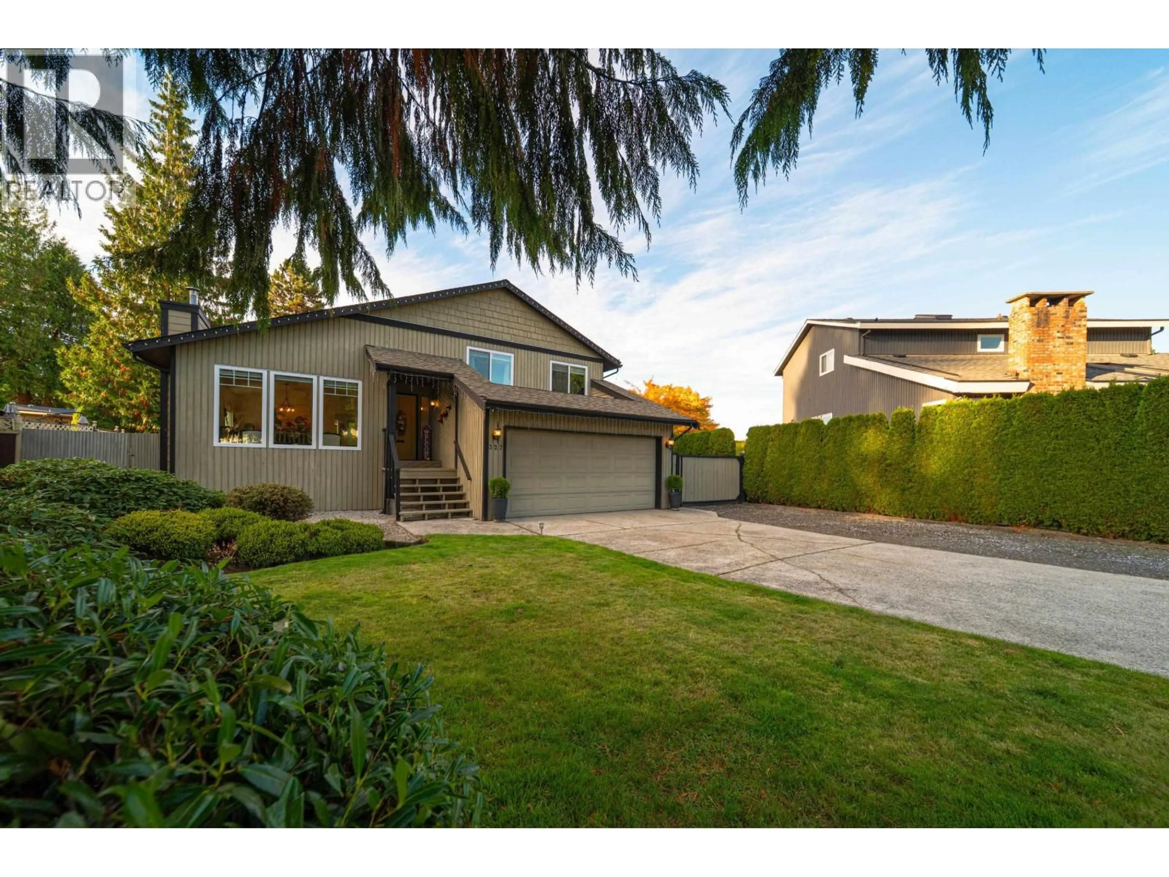 Unknown for 327 MOUNT ROYAL COURT, Port Moody British Columbia V3H3Z3