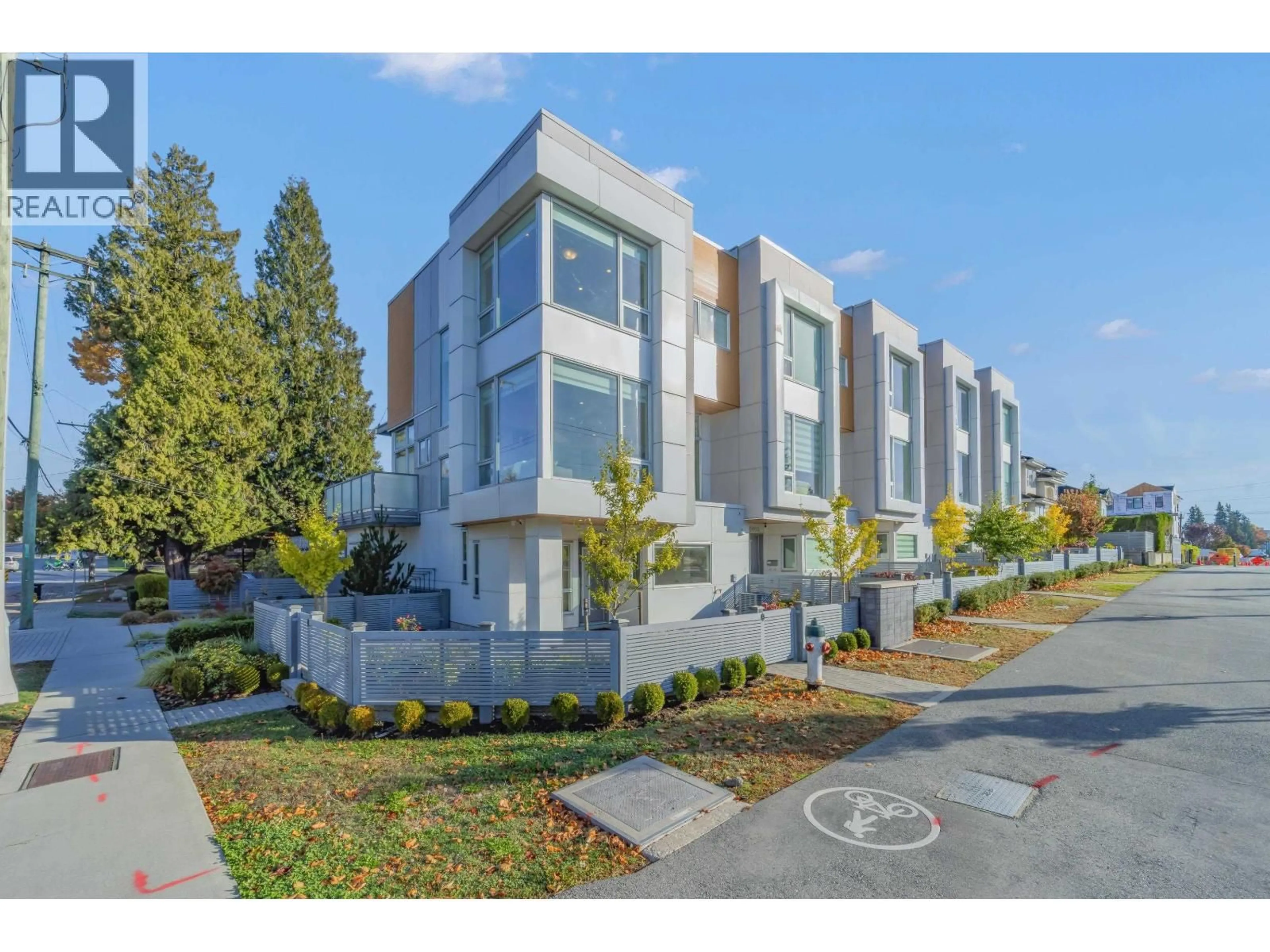 Unknown for 5601 RUMBLE STREET, Burnaby British Columbia V5J2C3