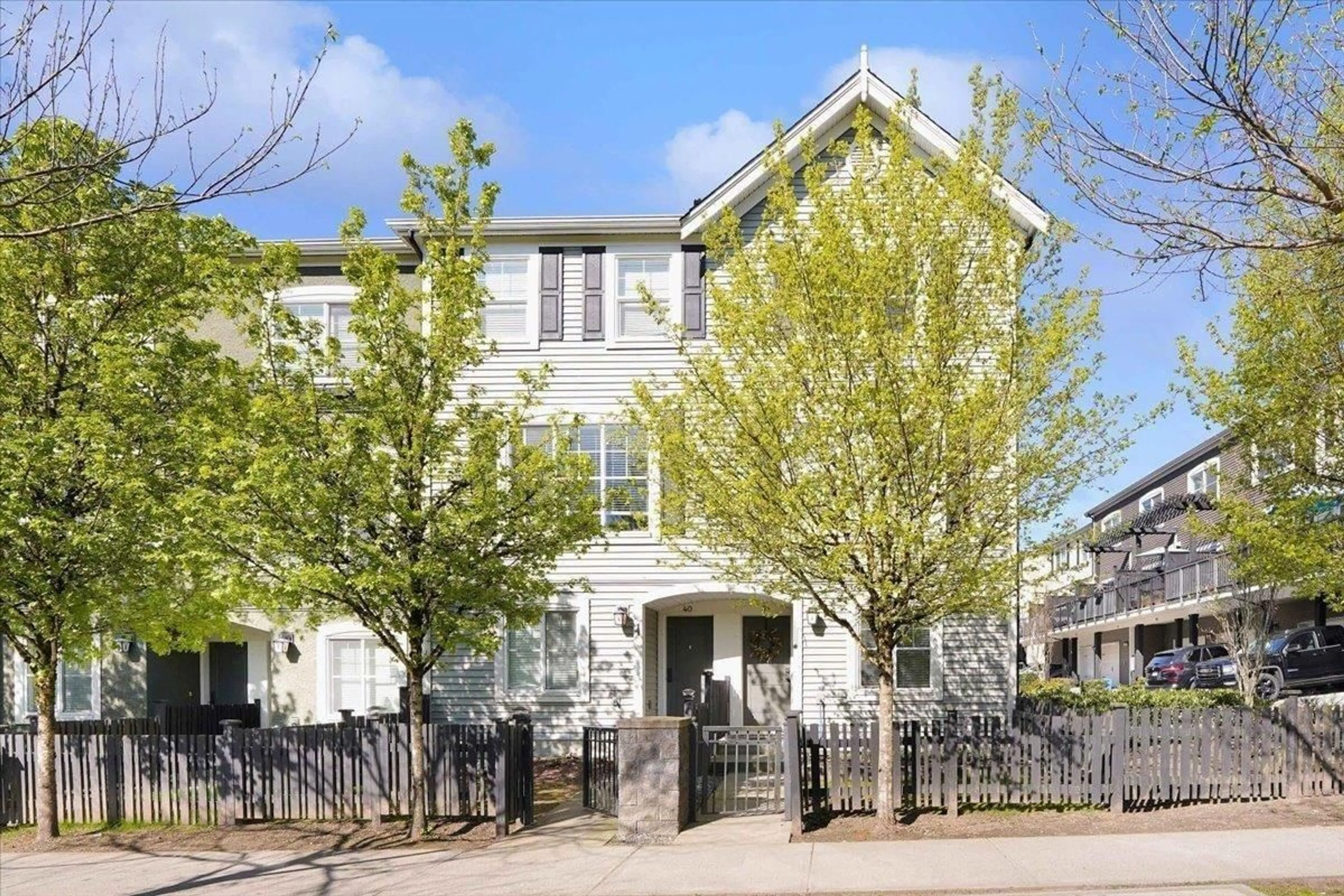 Unknown for 39 - 19180 65 AVENUE, Surrey British Columbia V4N6M5