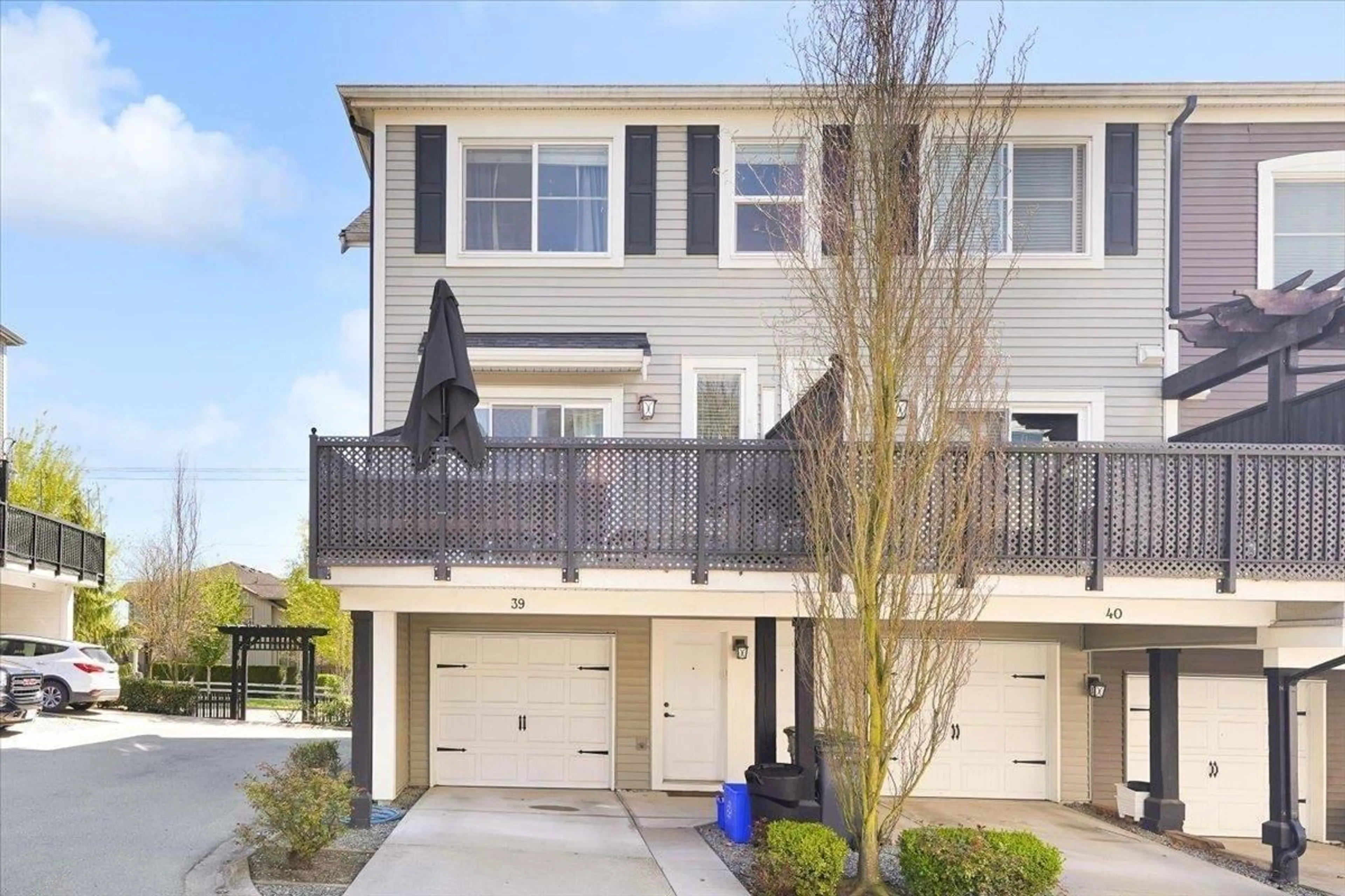 Home with vinyl exterior material, street for 39 - 19180 65 AVENUE, Surrey British Columbia V4N6M5