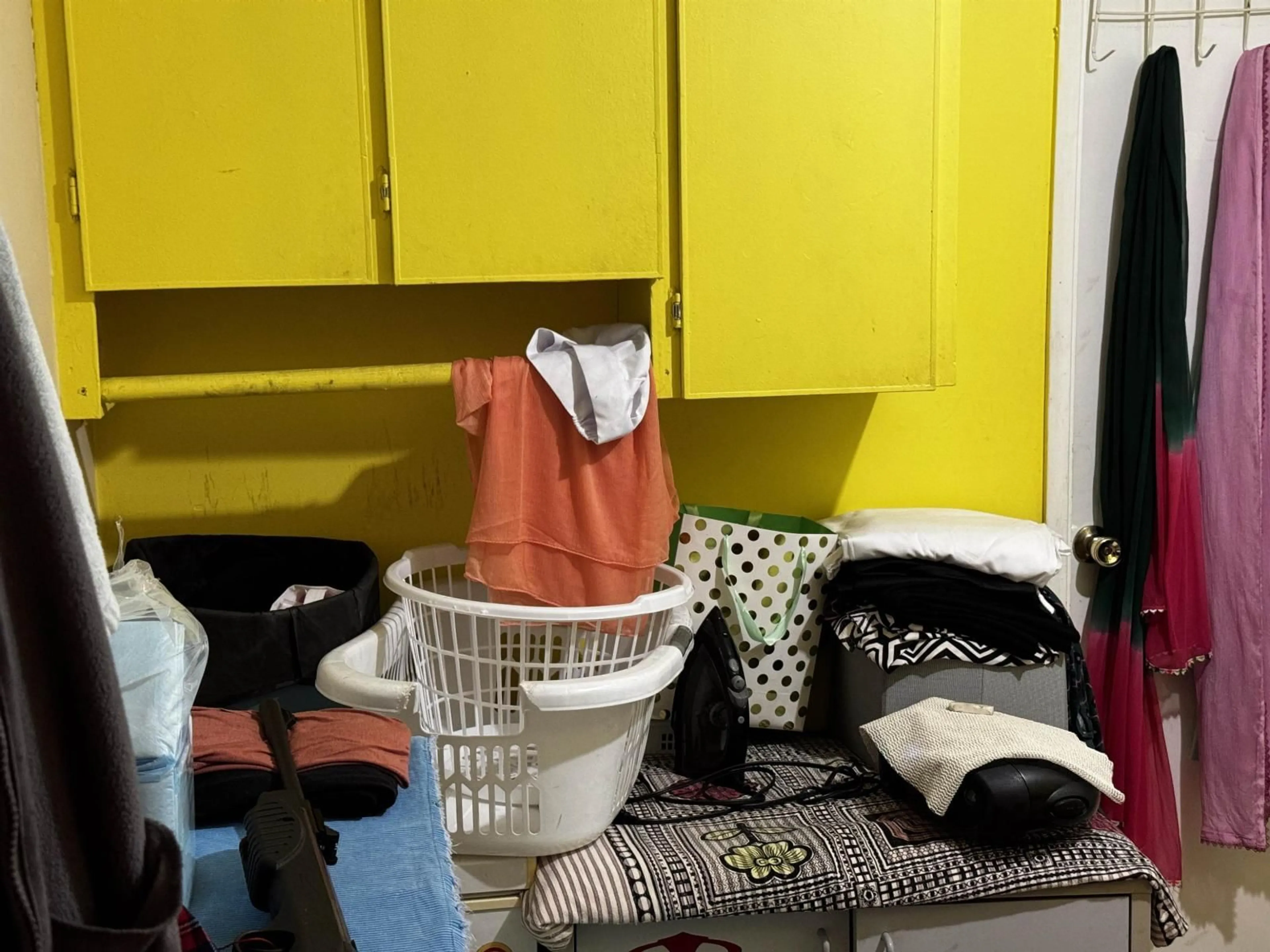 A pic of a room for 12420 96 AVENUE, Surrey British Columbia V3V1X1
