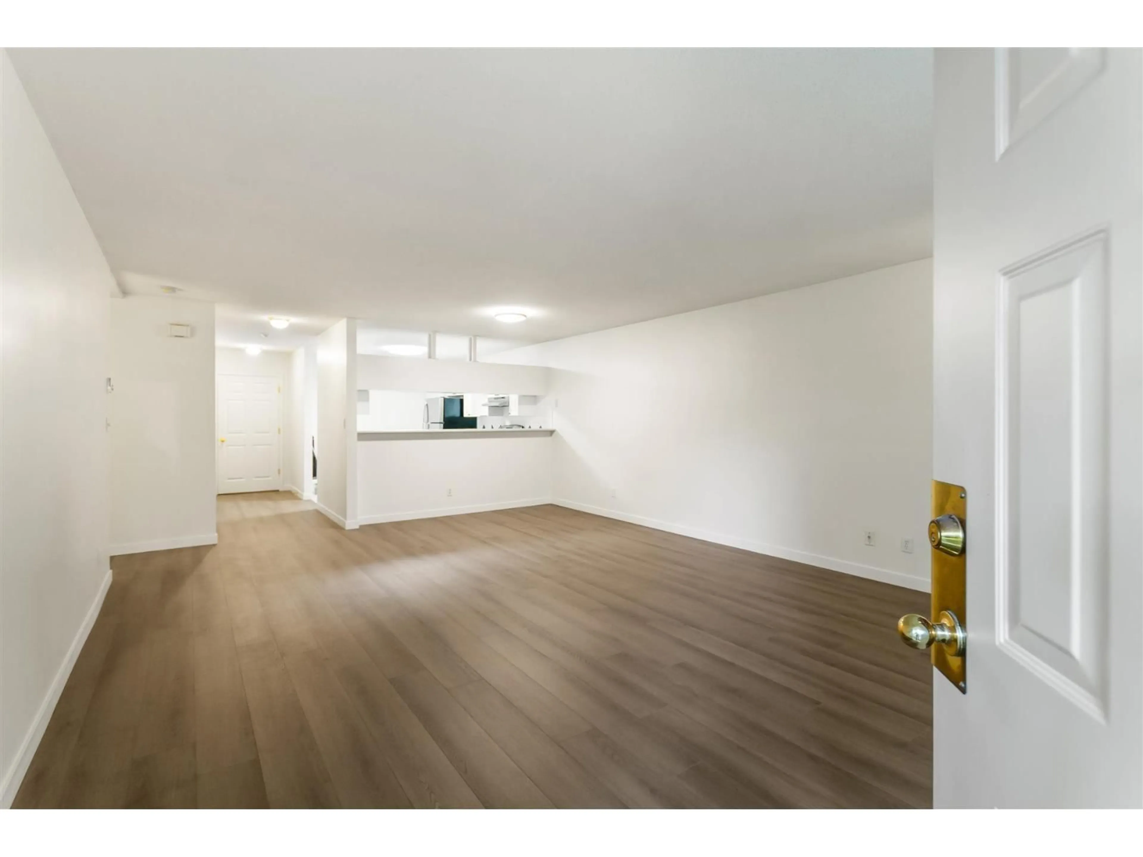 A pic of a room for 8 - 13660 84 AVENUE, Surrey British Columbia V3W0T6
