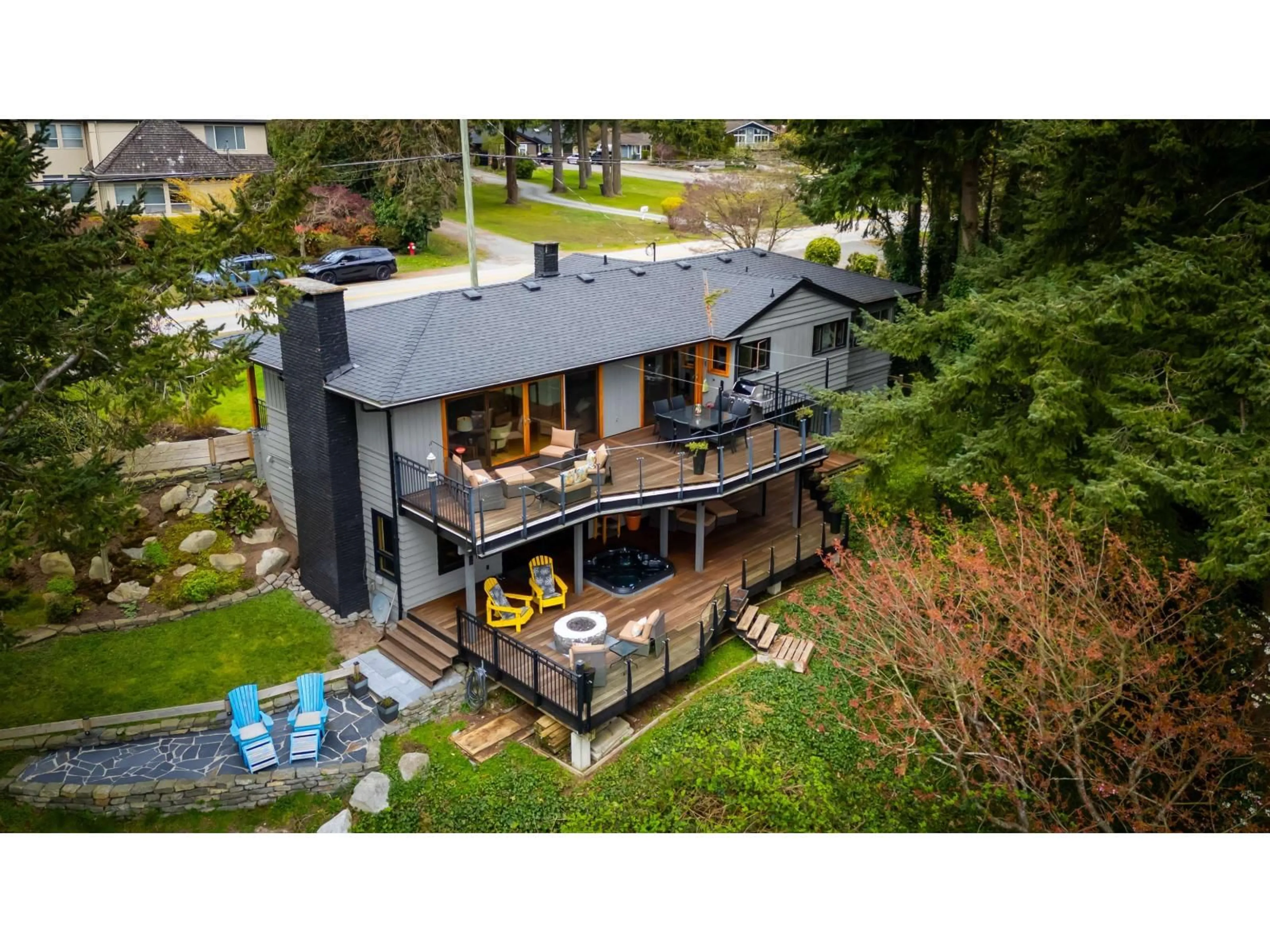 A pic from outside/outdoor area/front of a property/back of a property/a pic from drone, unknown for 13464 56 AVENUE, Surrey British Columbia V3X2Z6