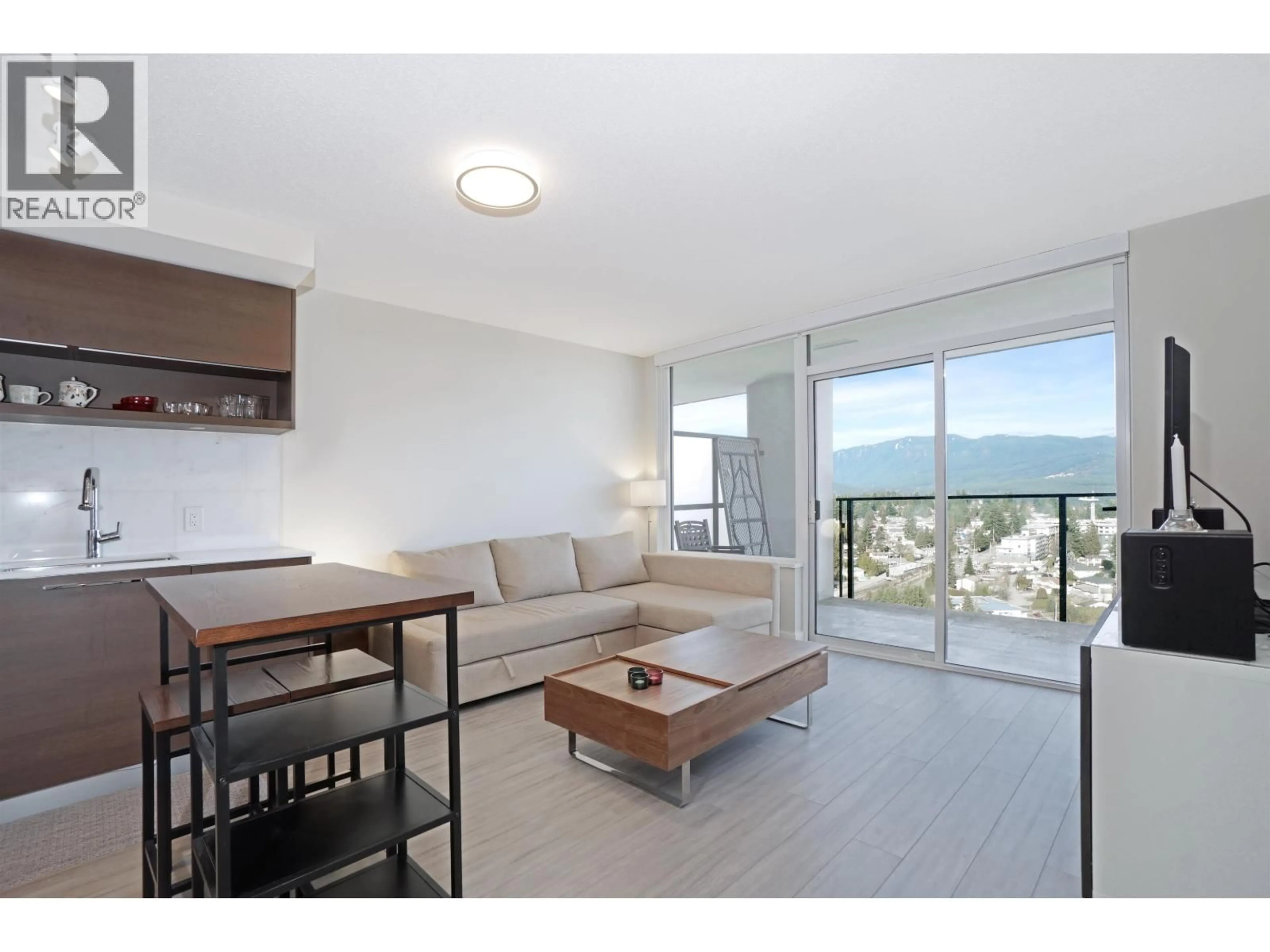 Living room with furniture, unknown for 2606 - 570 EMERSON STREET, Coquitlam British Columbia V3J0G3
