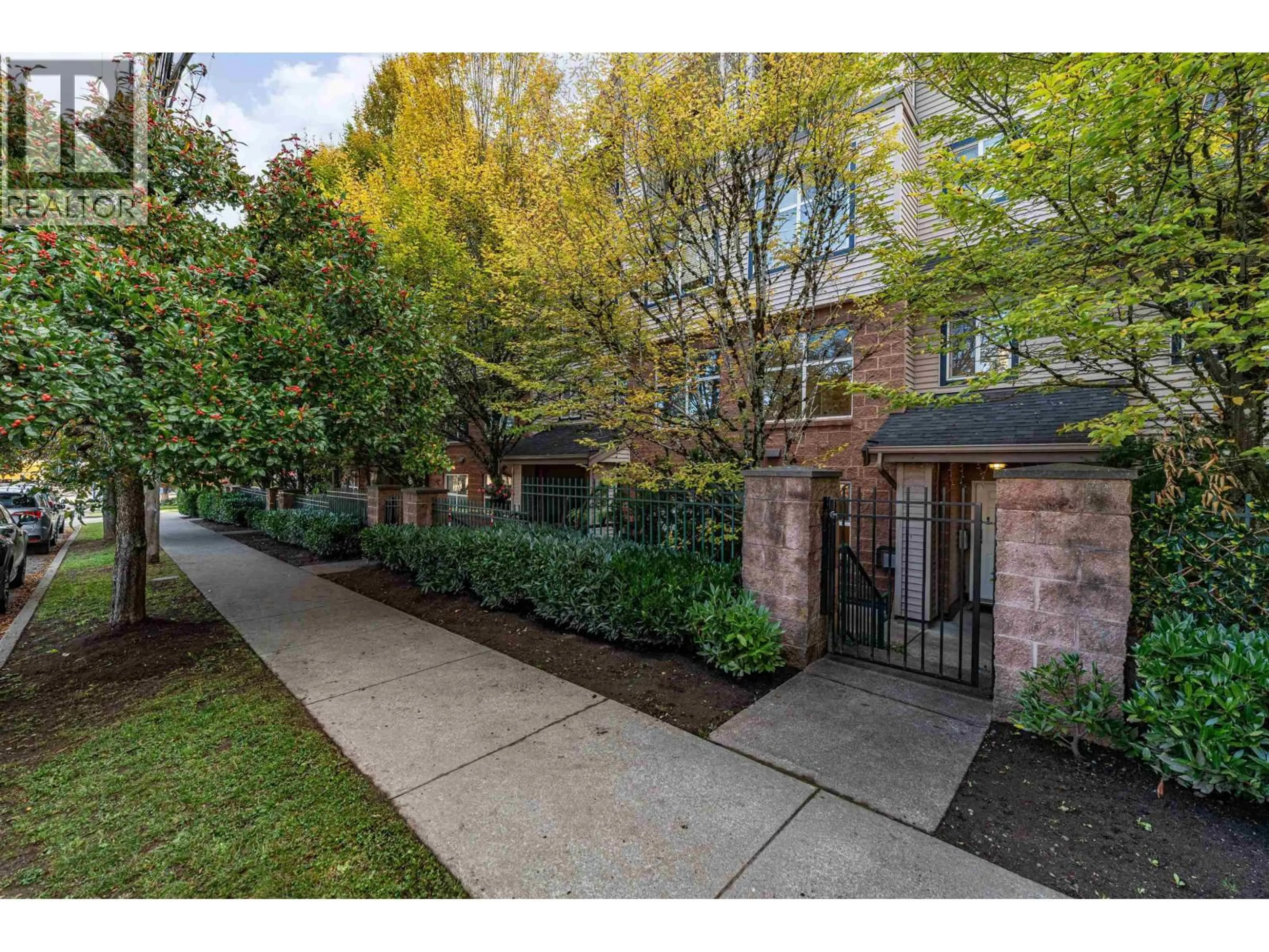 Unknown for 5688 WESSEX STREET, Vancouver British Columbia V5R6G7