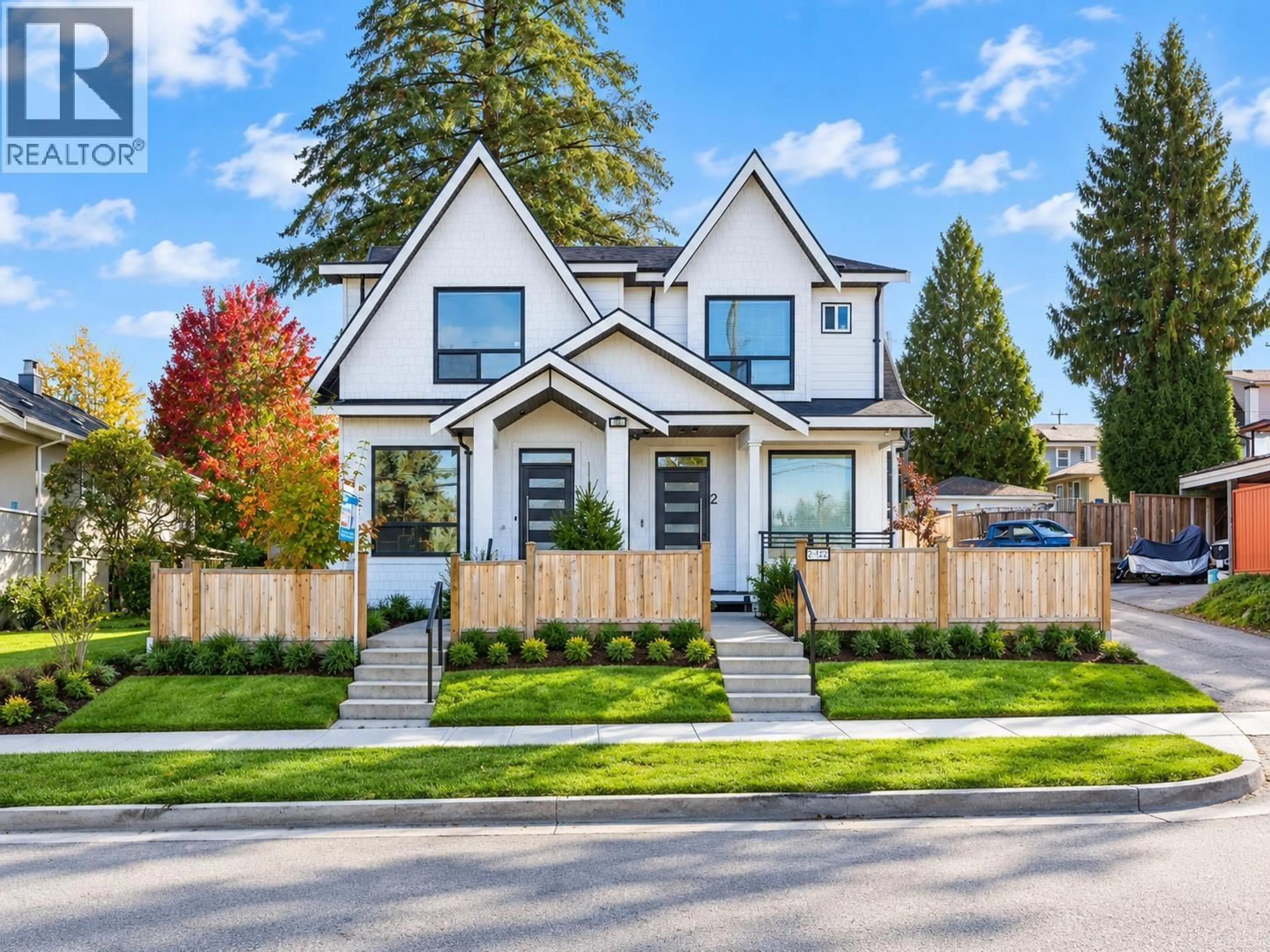 Home with brick exterior material, street for 1 - 122 EIGHTH AVENUE, New Westminster British Columbia V3L1X8