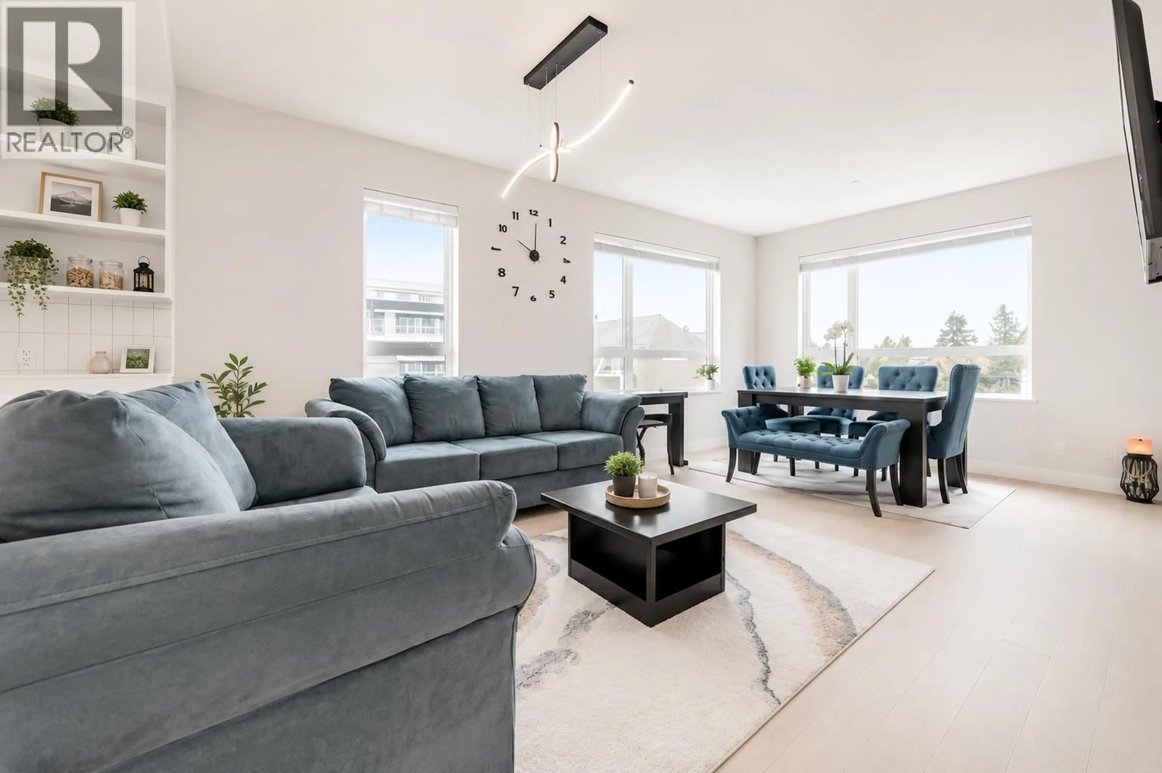 Living room with furniture, unknown for 308 - 22265 DEWDNEY TRUNK ROAD, Maple Ridge British Columbia V2X3J1