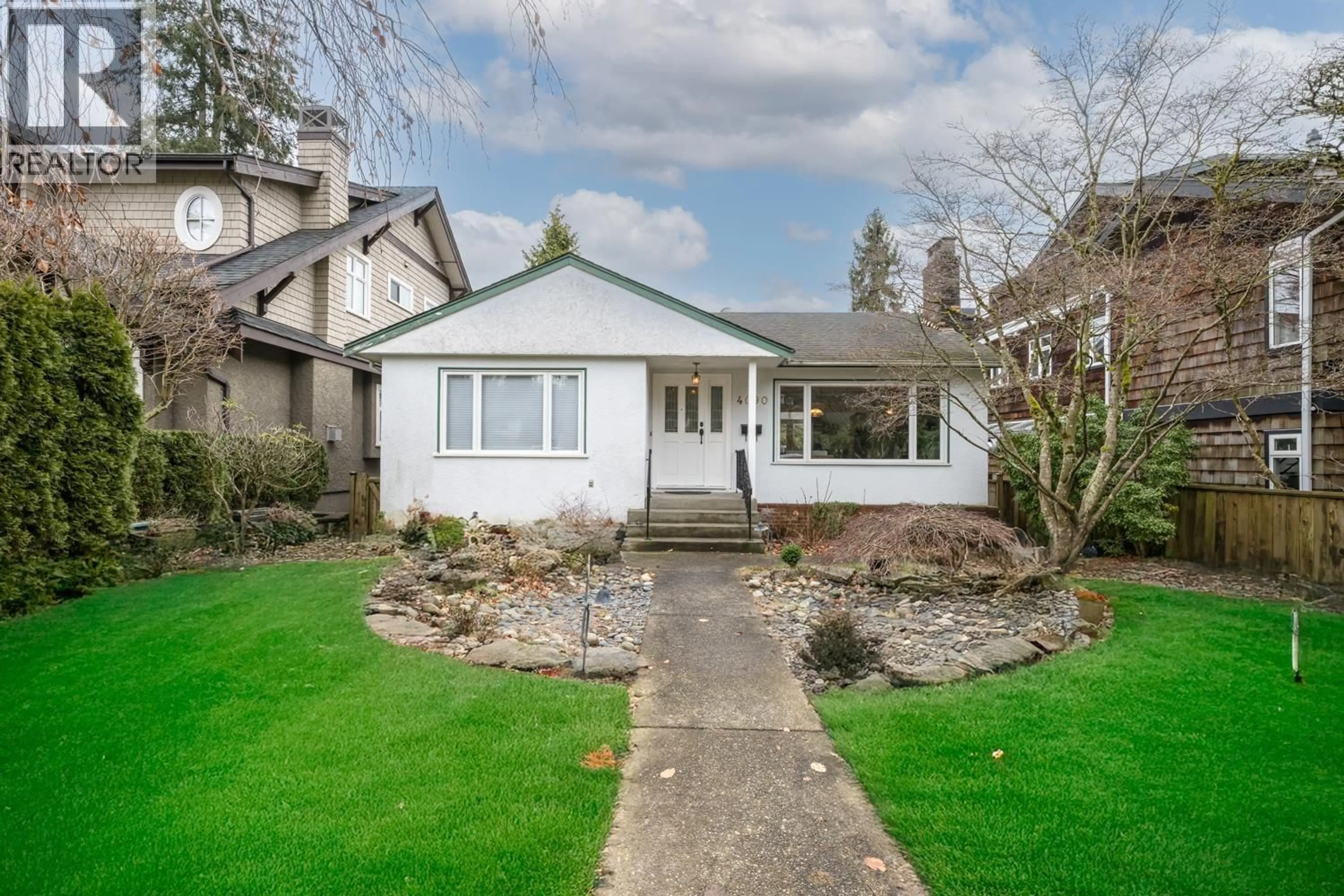 Unknown for 4090 35TH AVENUE, Vancouver British Columbia V6N2P3