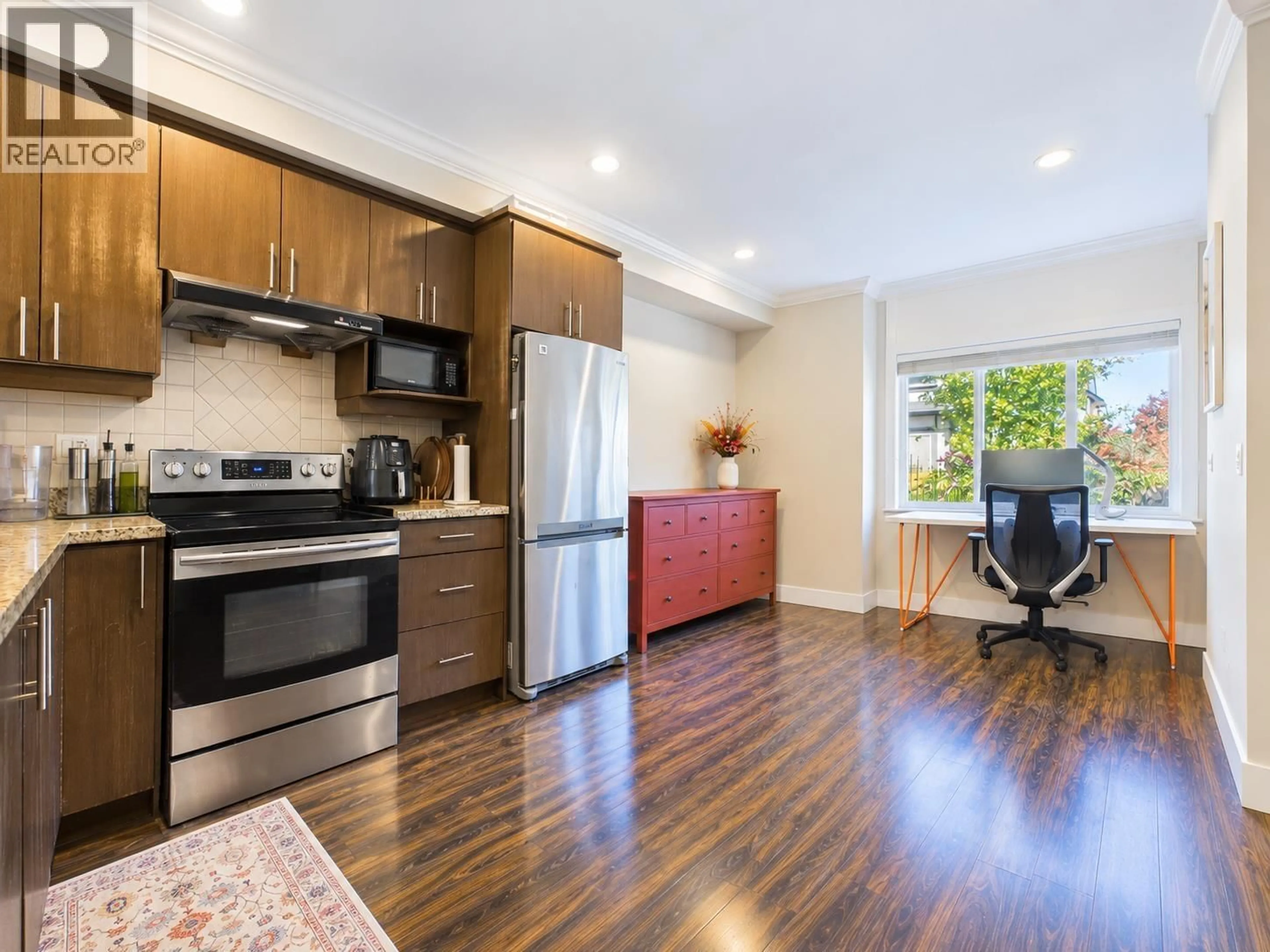 Open concept kitchen, wood/laminate floor for 4 - 9391 ALBERTA ROAD, Richmond British Columbia V6Y1T7