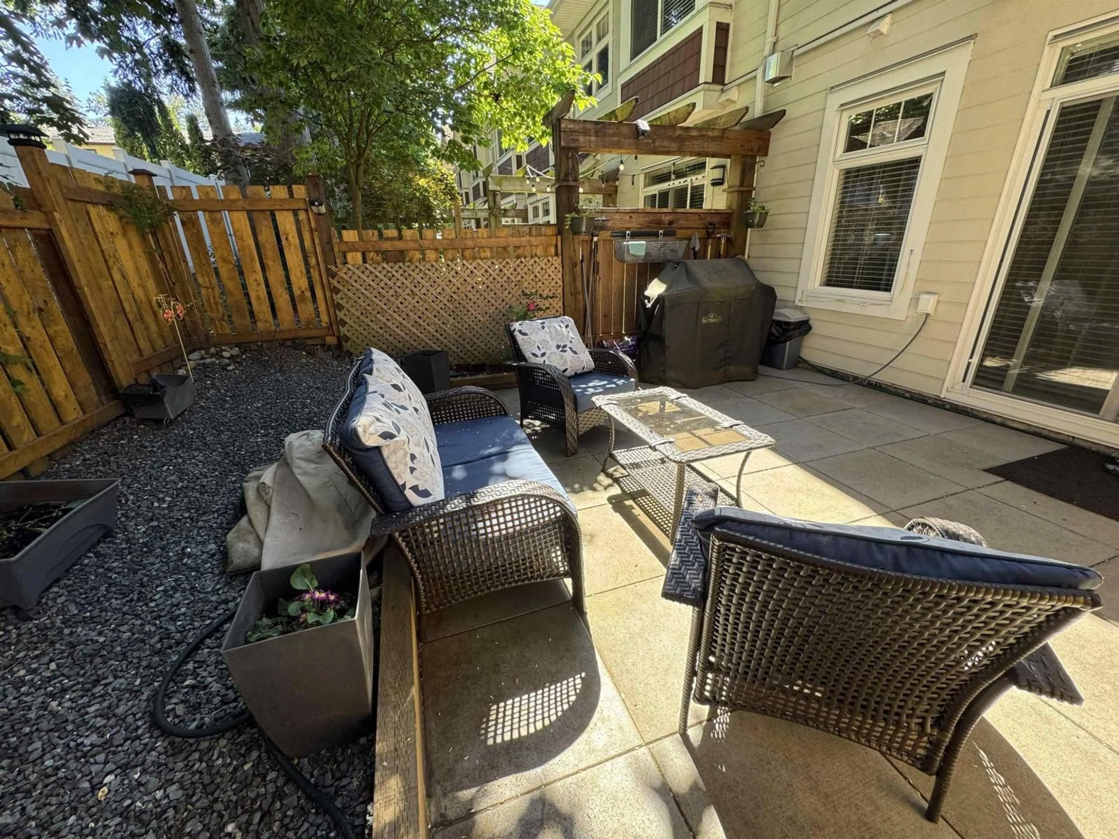 Patio, street for 19 - 2689 PARKWAY DRIVE, Surrey British Columbia V4P0C3