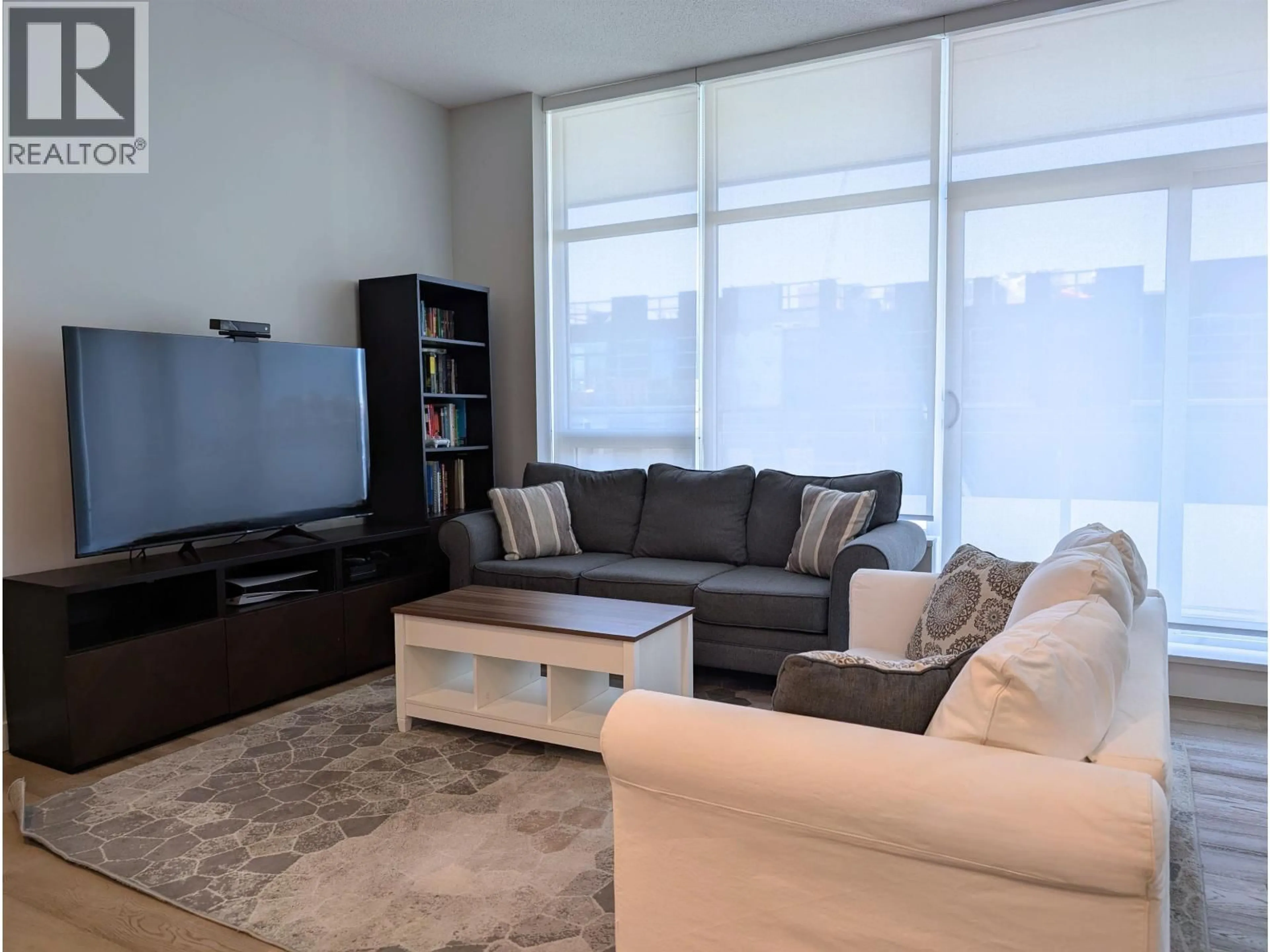 Living room with furniture, unknown for 501 - 5077 CAMBIE STREET, Vancouver British Columbia V5Z0H7