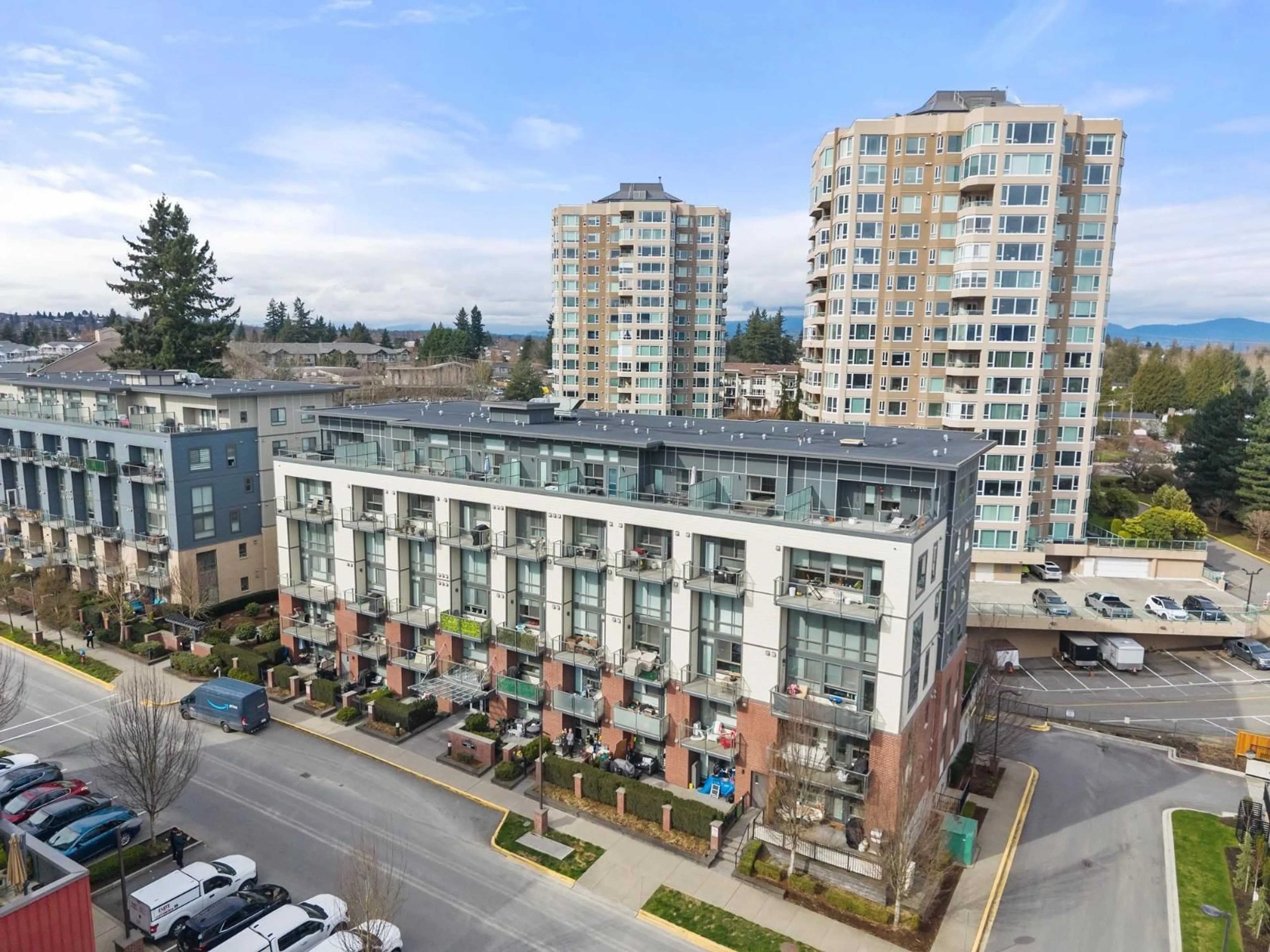 A pic from outside/outdoor area/front of a property/back of a property/a pic from drone, city buildings view from balcony for 314 - 3080 GLADWIN ROAD, Abbotsford British Columbia V2T0G2
