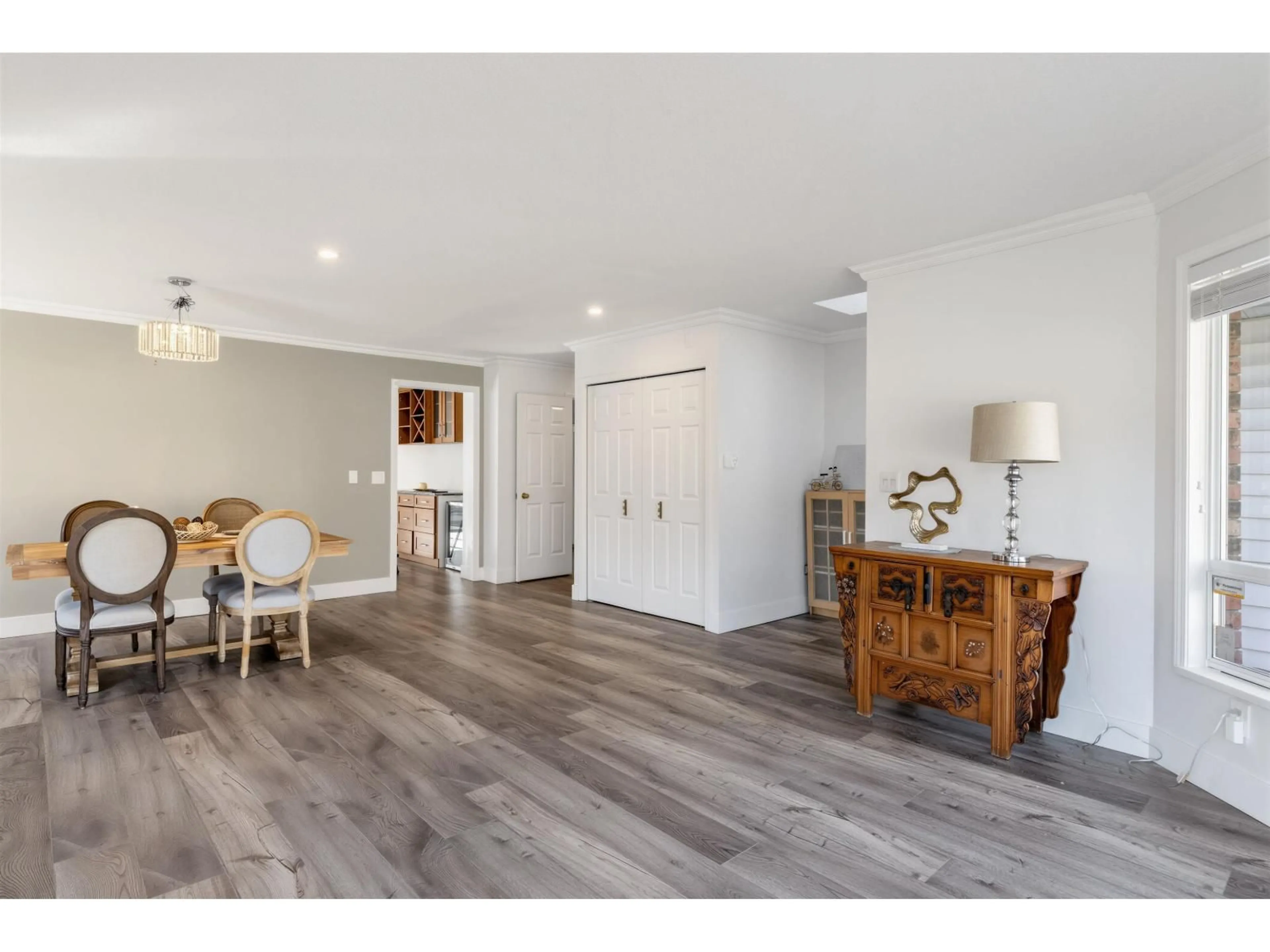 Unknown for 14124 19A AVENUE, Surrey British Columbia V4A7Z6