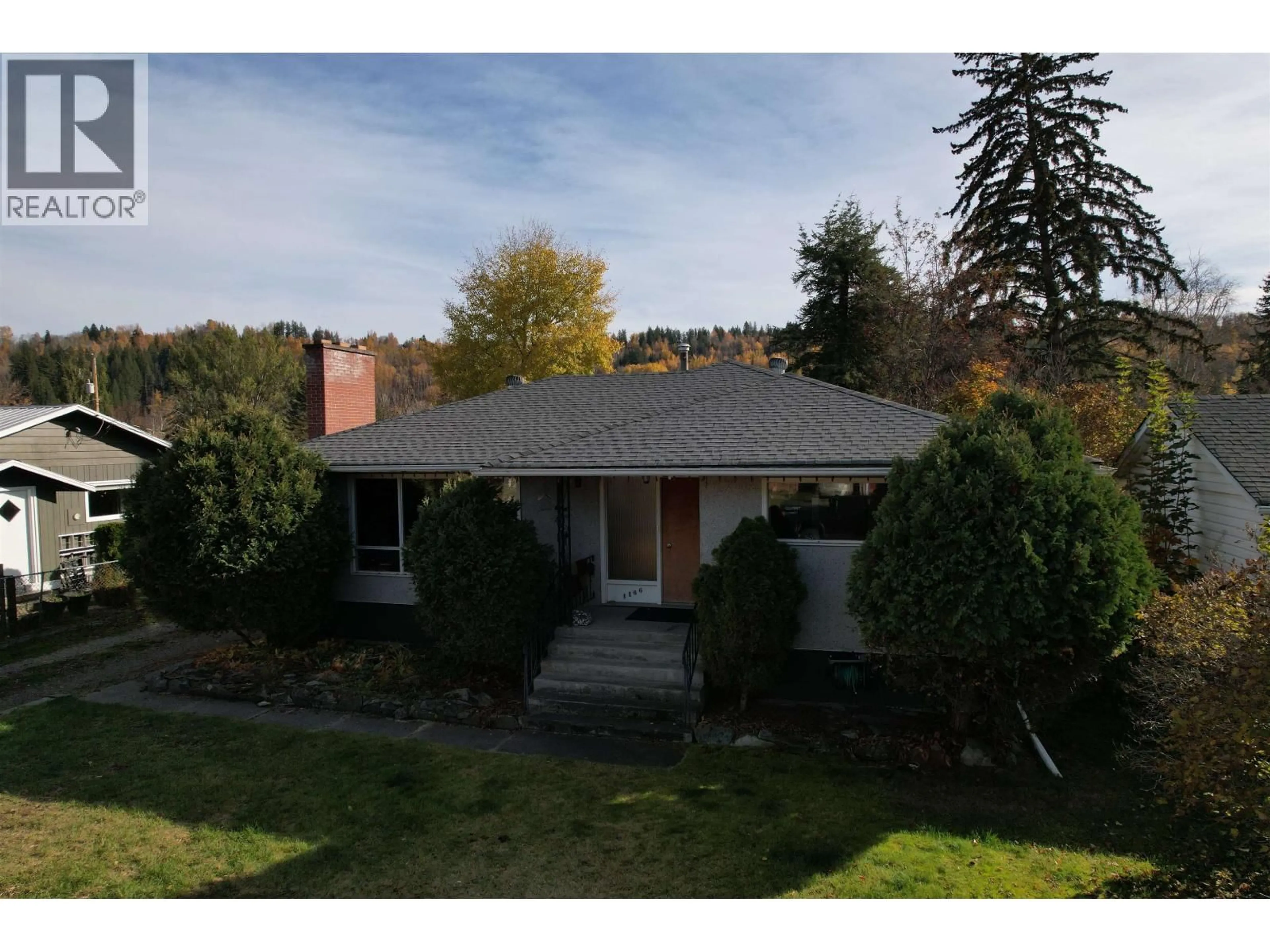 A pic from outside/outdoor area/front of a property/back of a property/a pic from drone, street for 1166 YORSTON AVENUE, Quesnel British Columbia V2J3B4