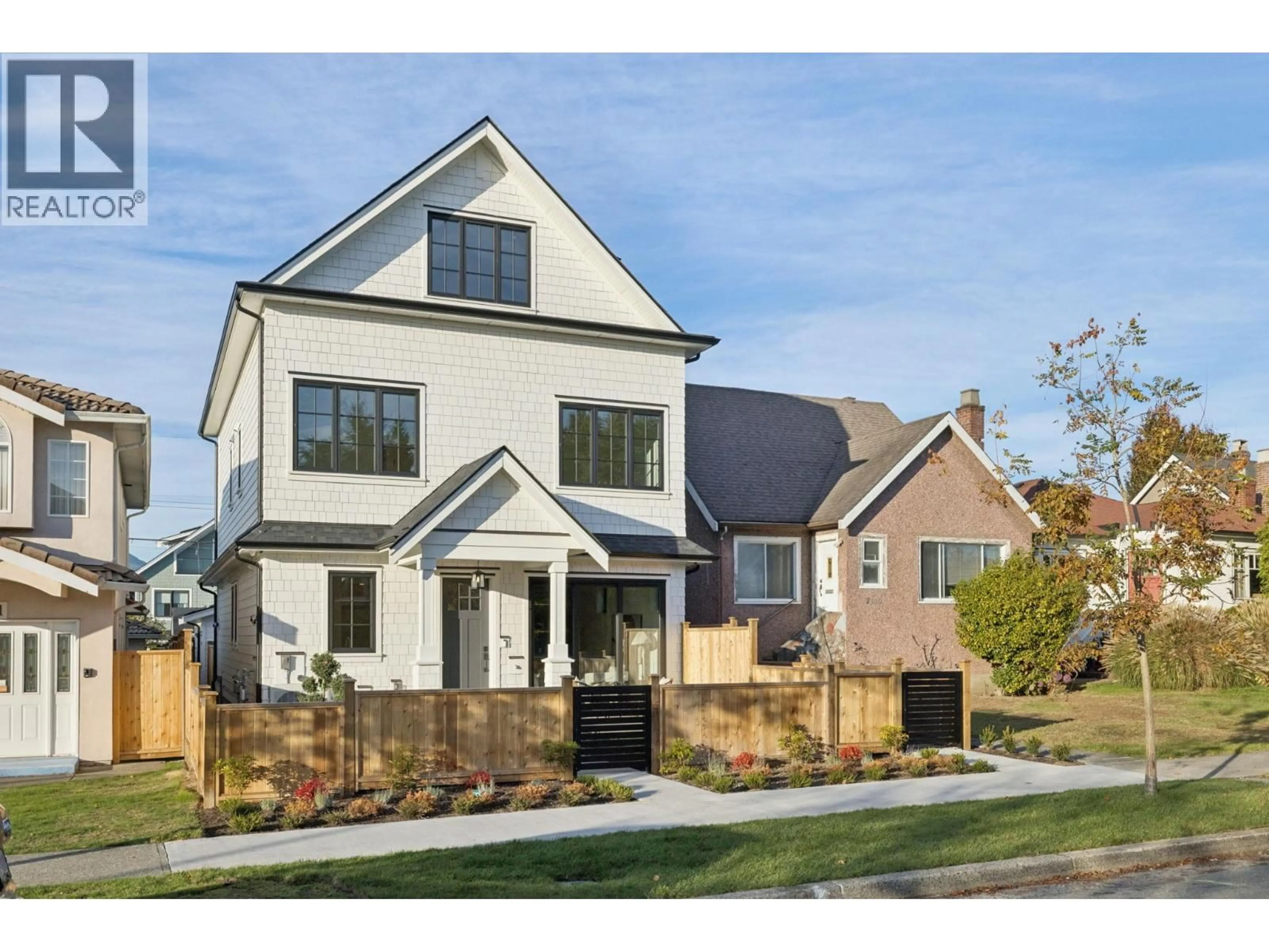 Home with brick exterior material, street for 1 - 2733 WILLIAM STREET, Vancouver British Columbia V5K2Y7
