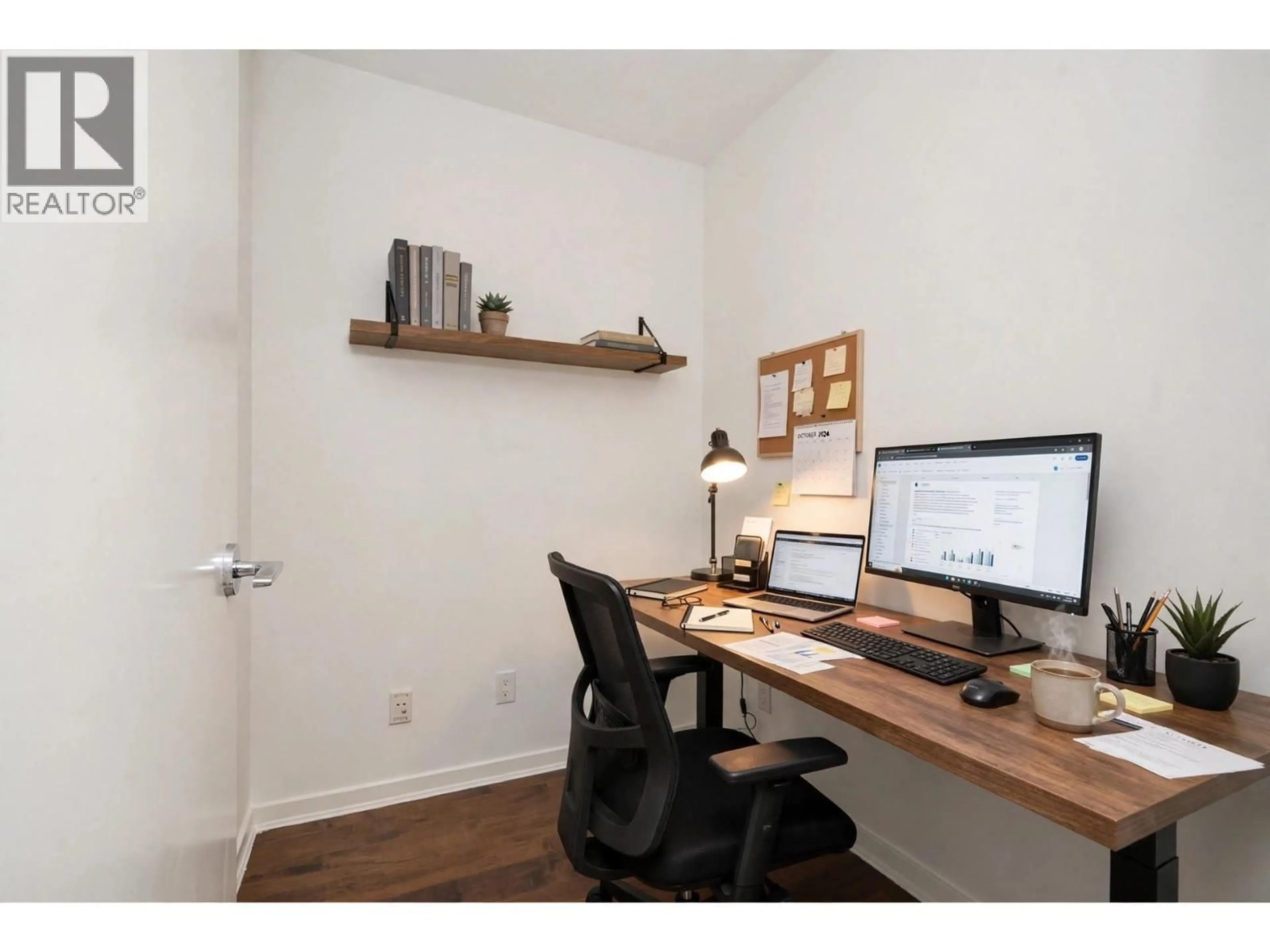 A pic of a room for 1303 - 480 ROBSON STREET, Vancouver British Columbia V6B1S1