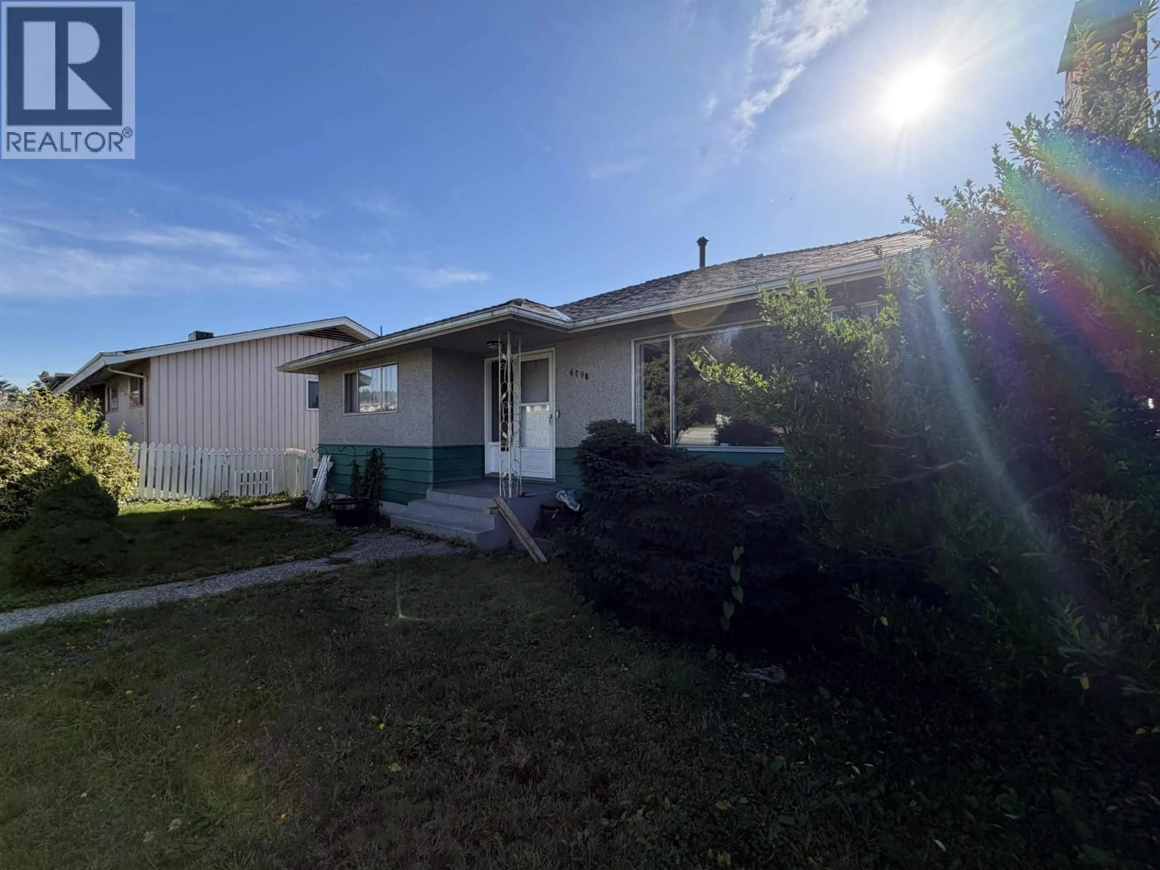 Unknown for 6790 HYCREST DRIVE, Burnaby British Columbia V5B2X2