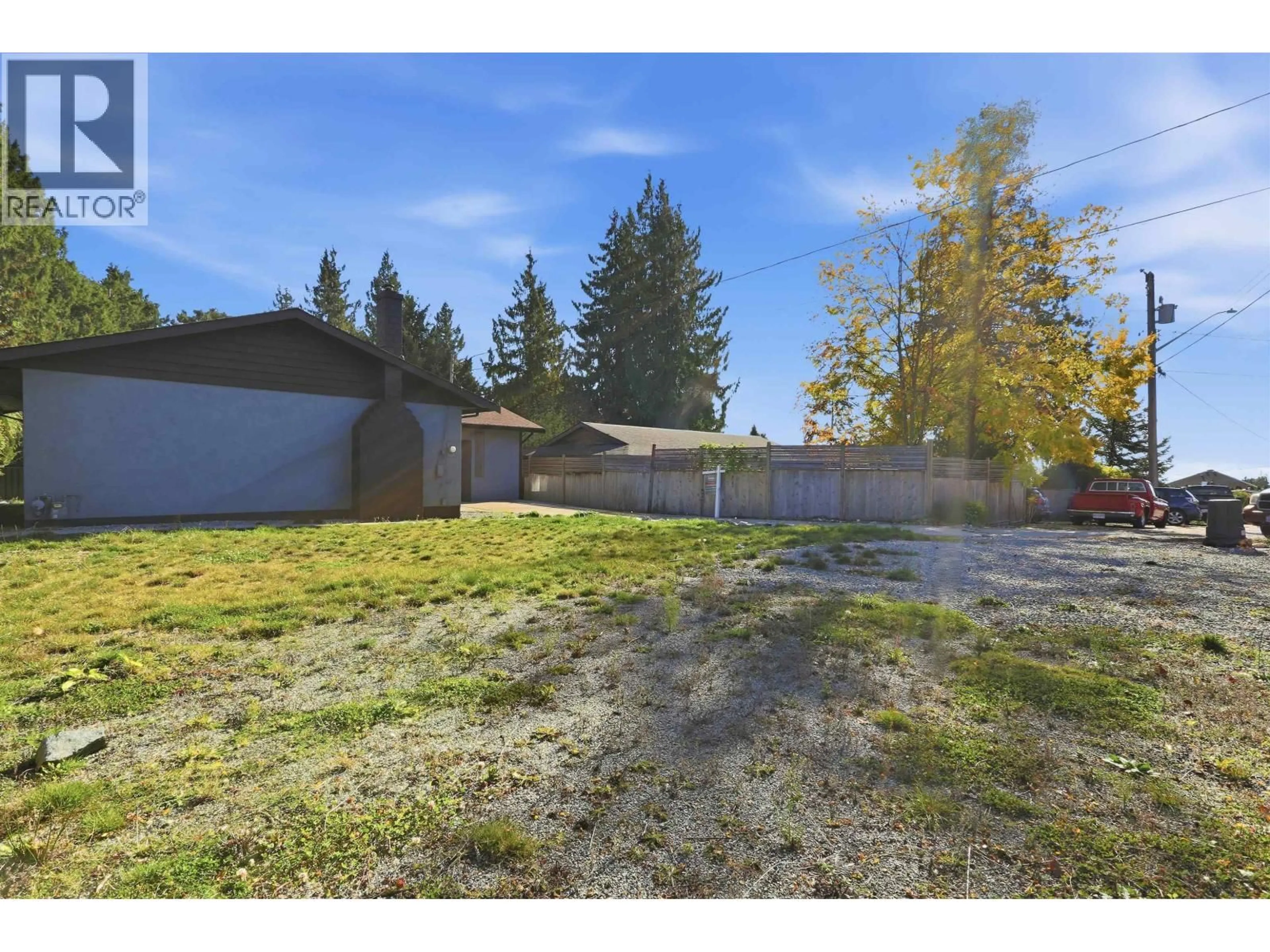 A pic from outside/outdoor area/front of a property/back of a property/a pic from drone, street for 760 BROOKSIDE PLACE, Gibsons British Columbia V0N1V9