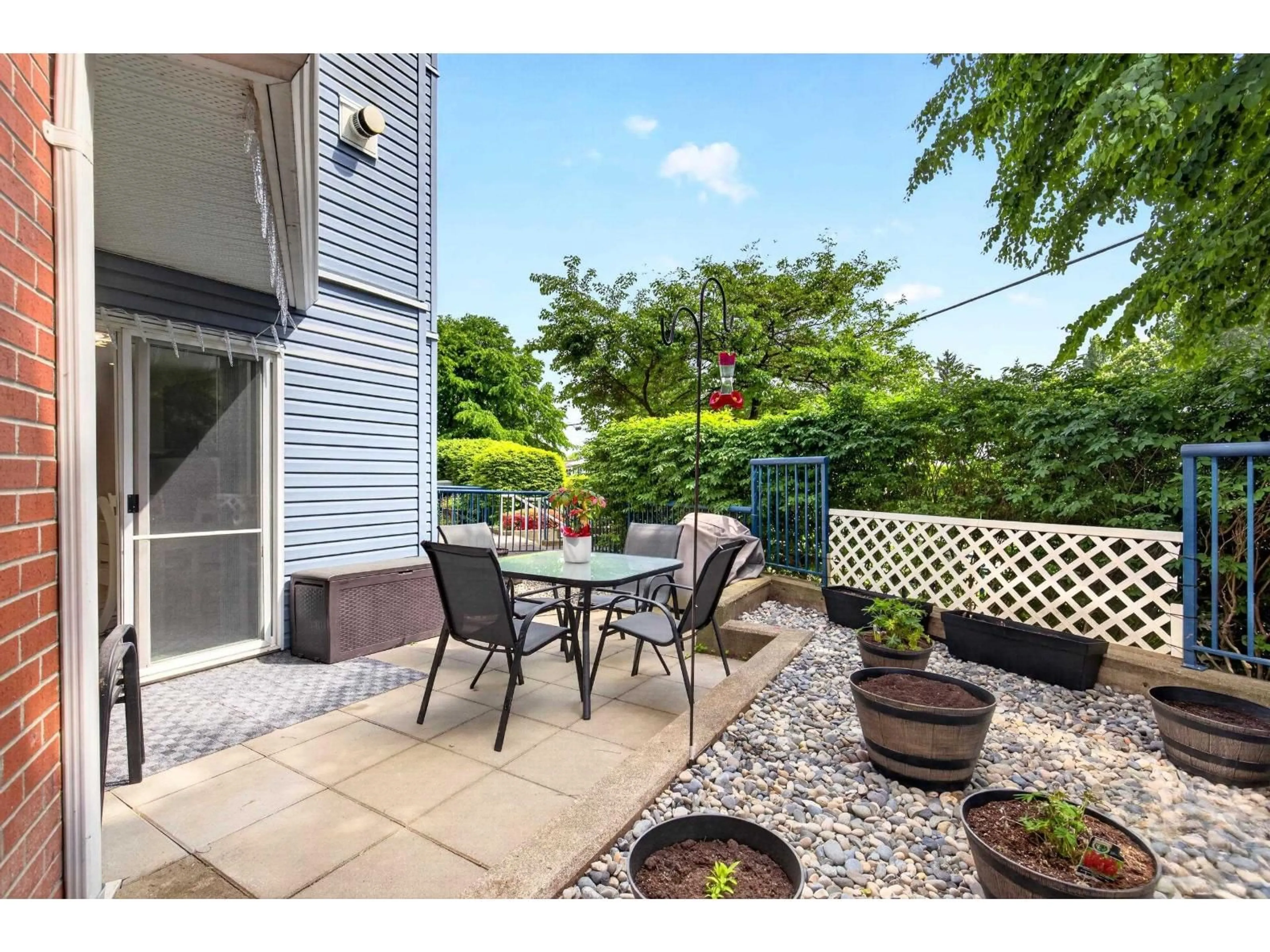 Patio, street for 101 - 20245 53 AVENUE, Langley British Columbia V3A2V2